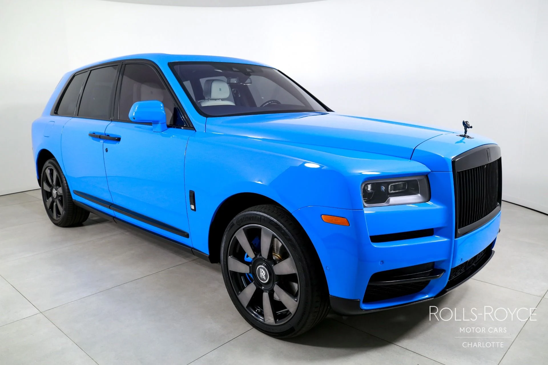 mph005_3856787005_Used_2023_Rolls_Royce_Cullinan_1771369577_0eb3afdfa3