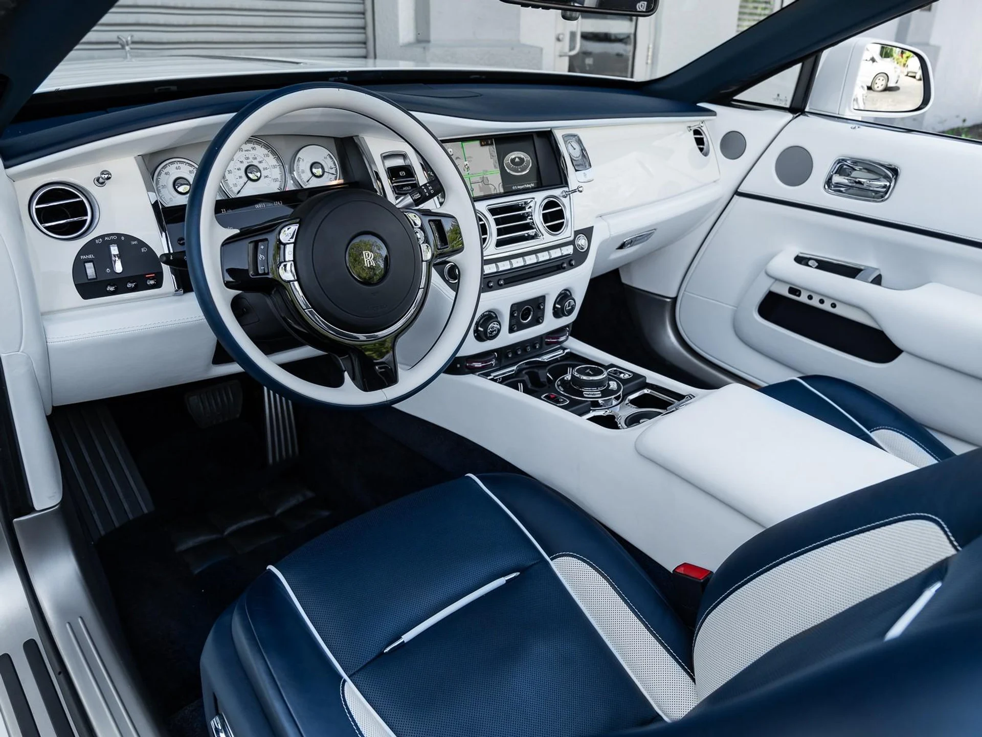 mph005_3870698579_Used_2019_Rolls_Royce_Dawn_1761832834_81d6595aaf