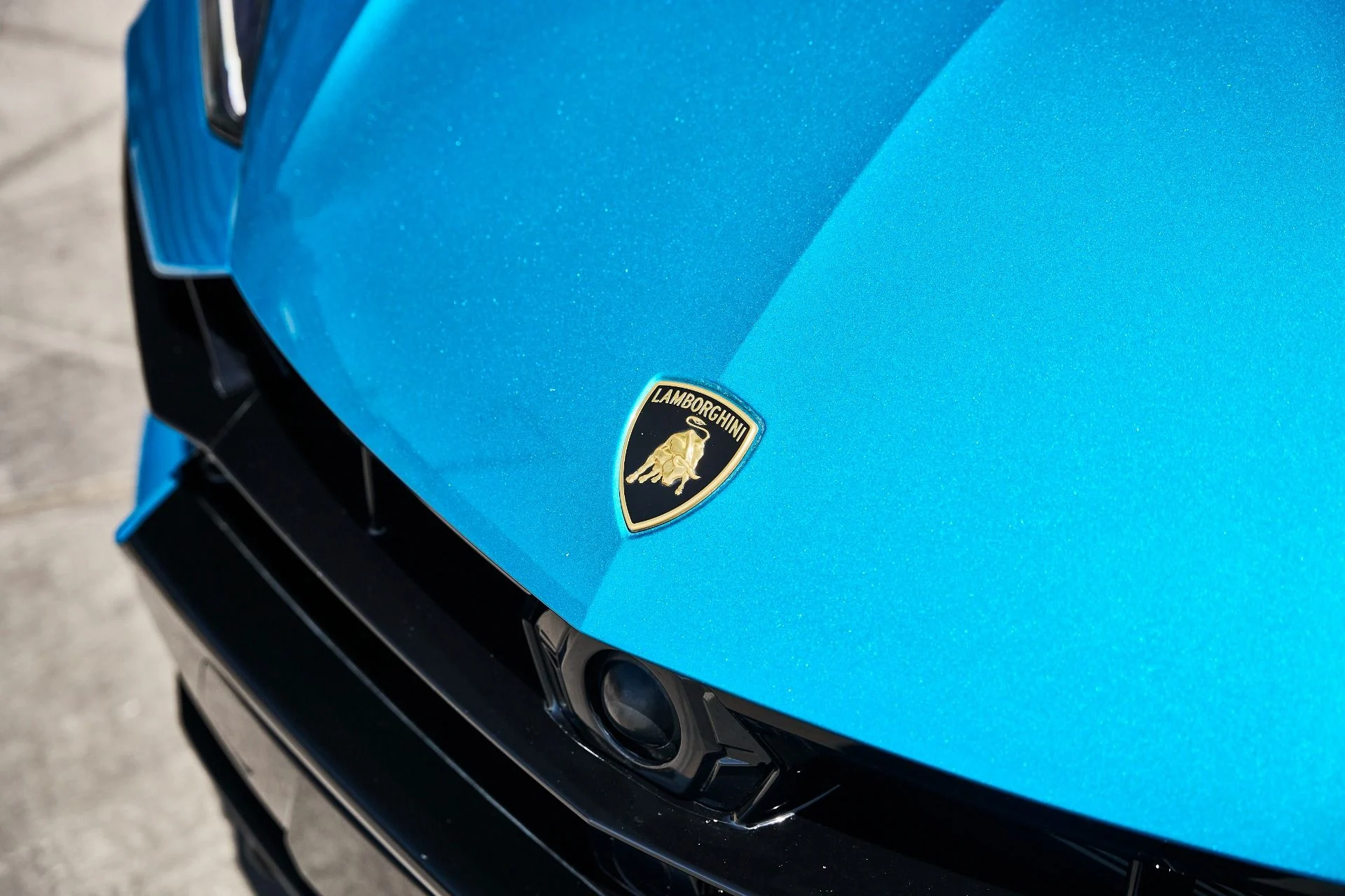 mph005_3876518007_Used_2025_Lamborghini_Urus_SE_1781314166_0000d941a1