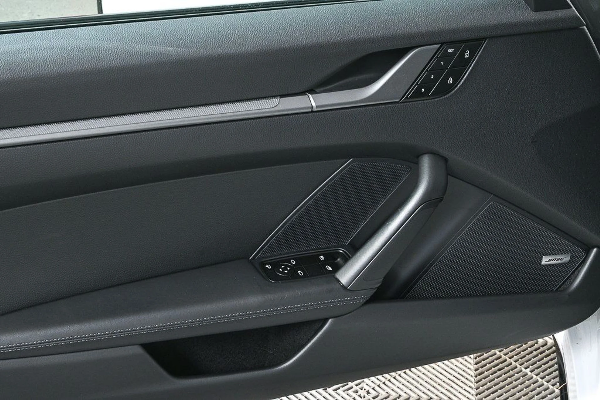 mph005_3880097401_63351ef603a569874e7801943952add4_500ca10998