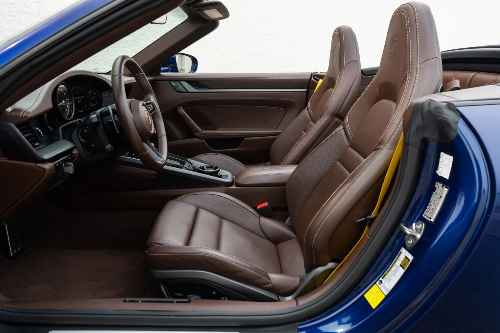 mph005_3887643406_Used_2021_Porsche_911_Carrera_S_1769812608_53ede8a1c0