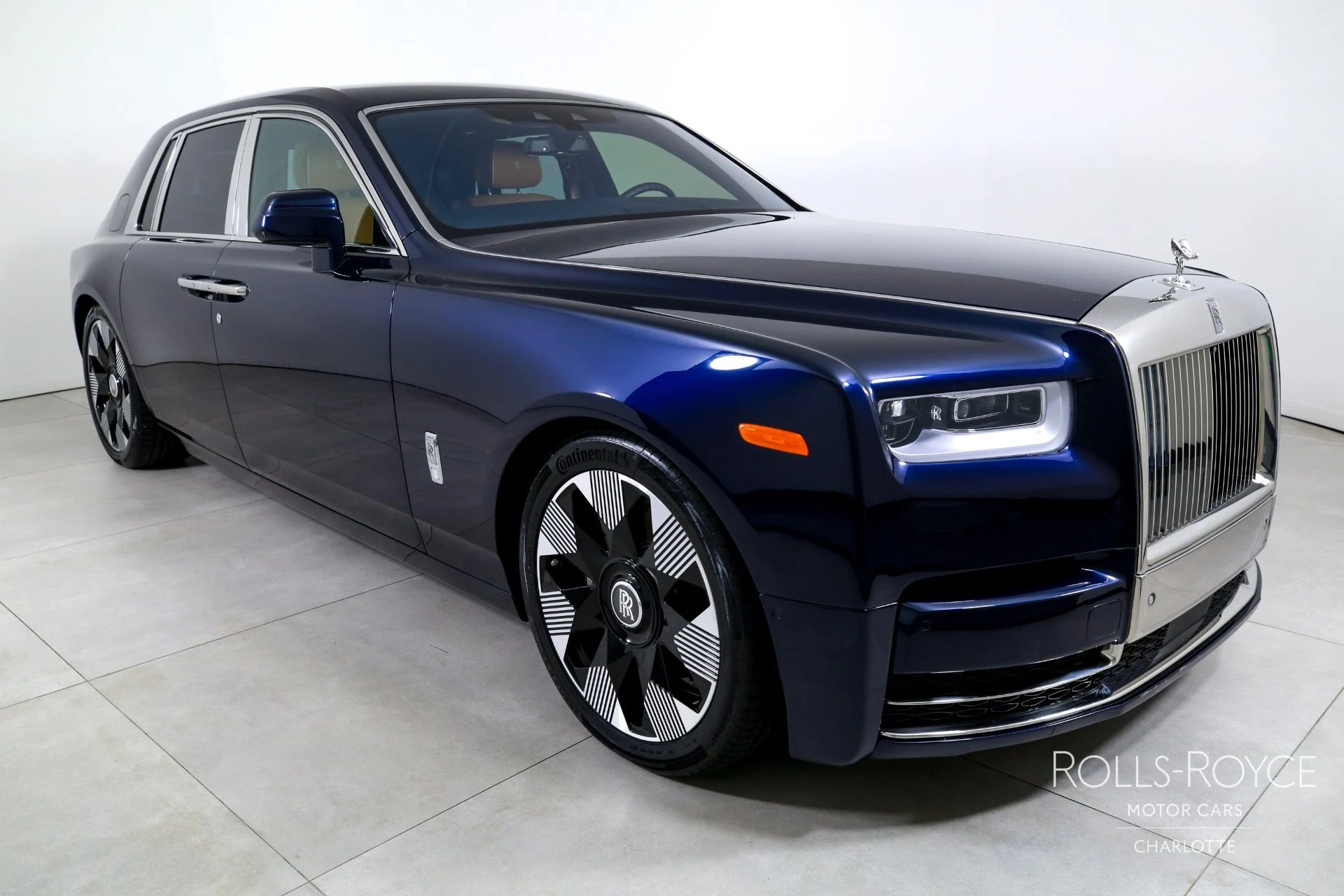 mph005_3887921129_Used_2020_Rolls_Royce_Phantom_1752871576_d9fd86e98b