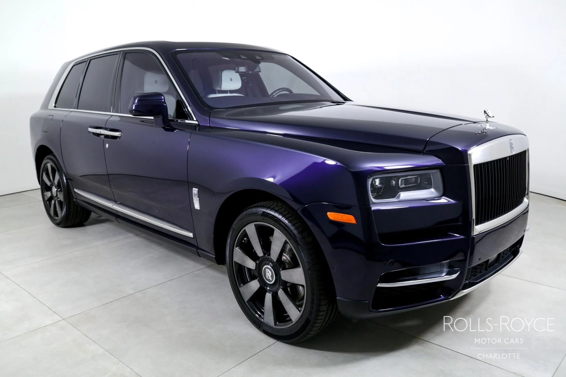 mph005_3888358141_Used_2023_Rolls_Royce_Cullinan_1742248268_9e5368b8cc