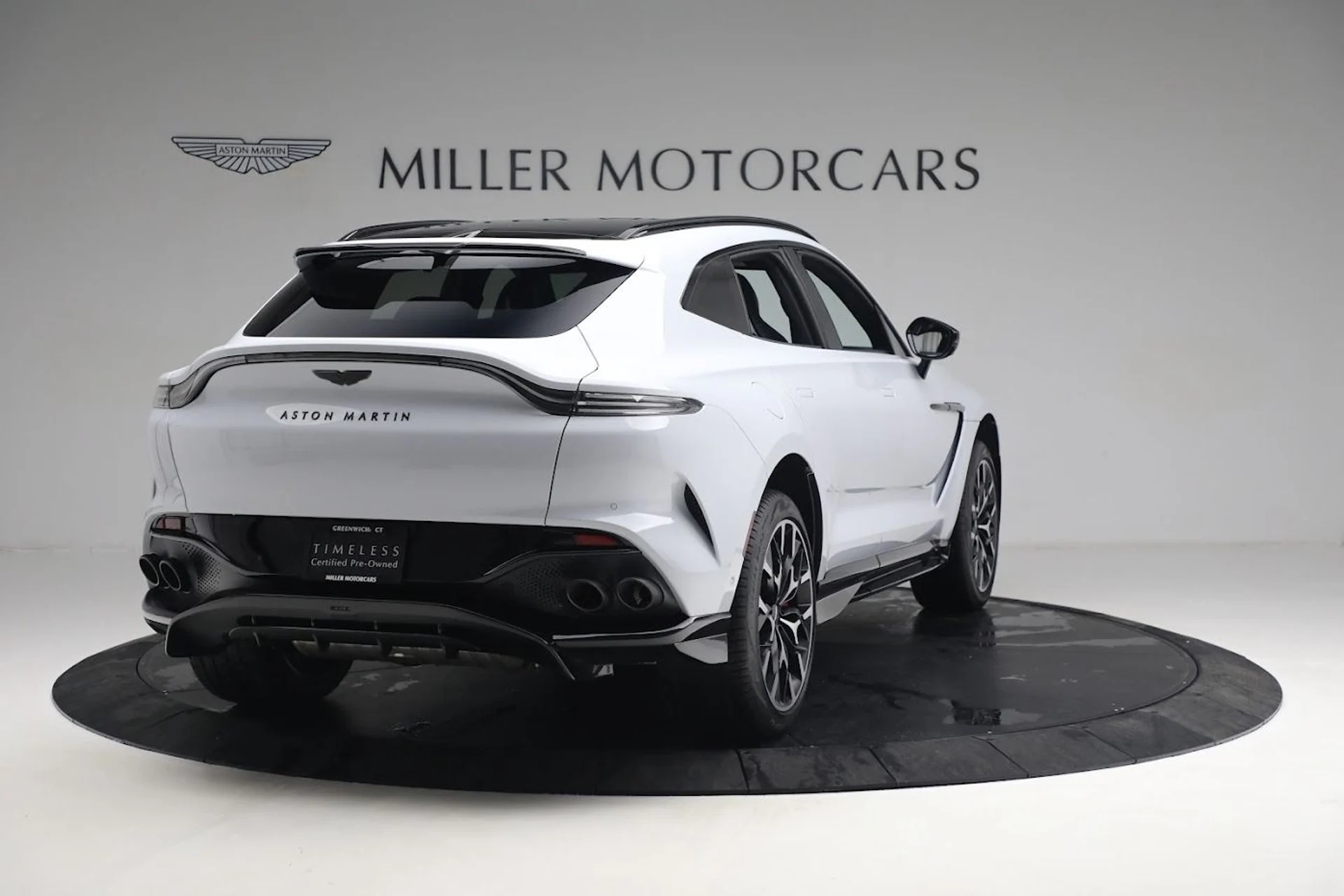 mph005_3888626506_Used_2023_Aston_Martin_DBX_707_ed885c6590