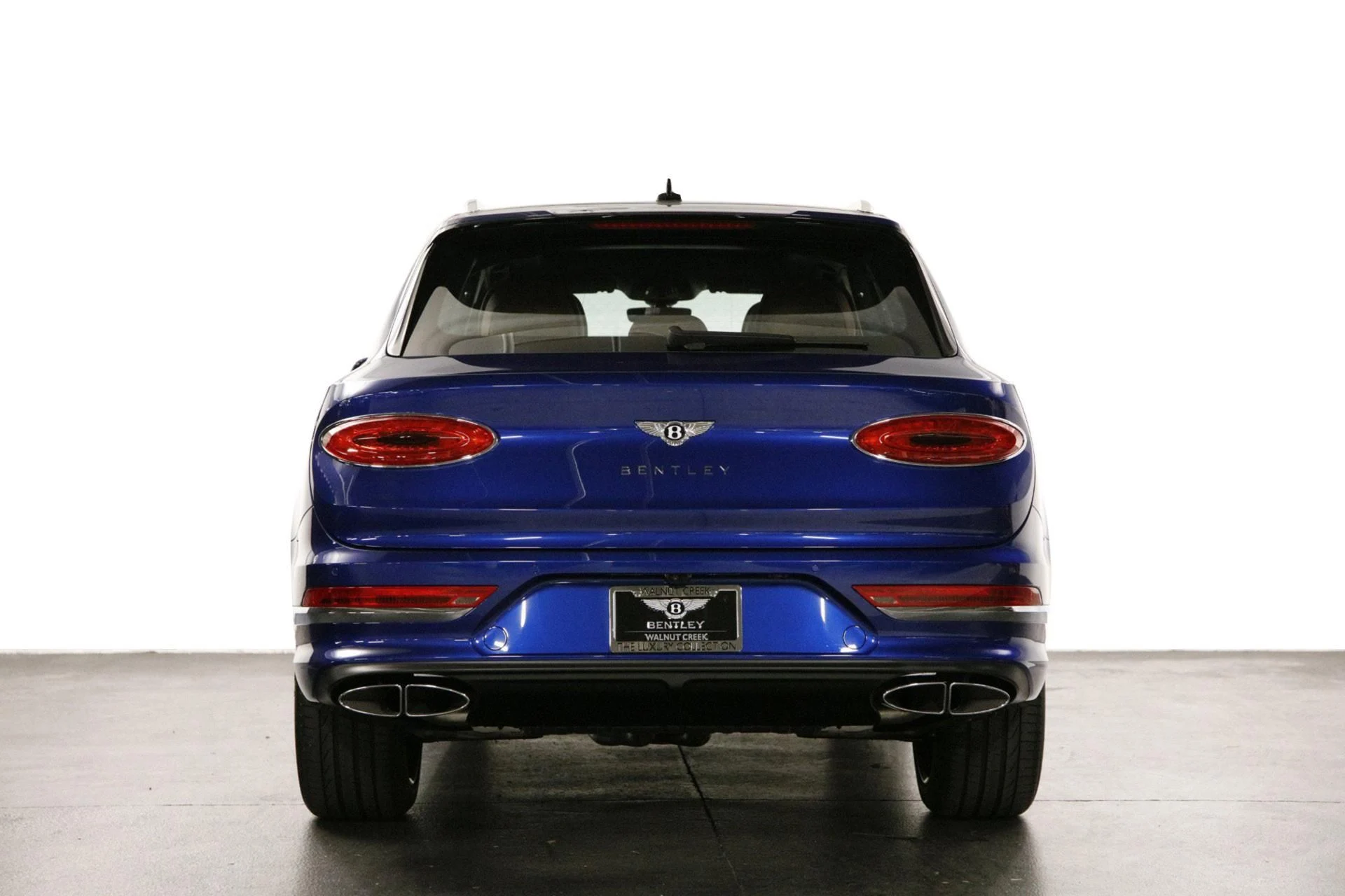 mph005_3894940198_Used_2022_Bentley_Bentayga_V8_1678278174_1288624984