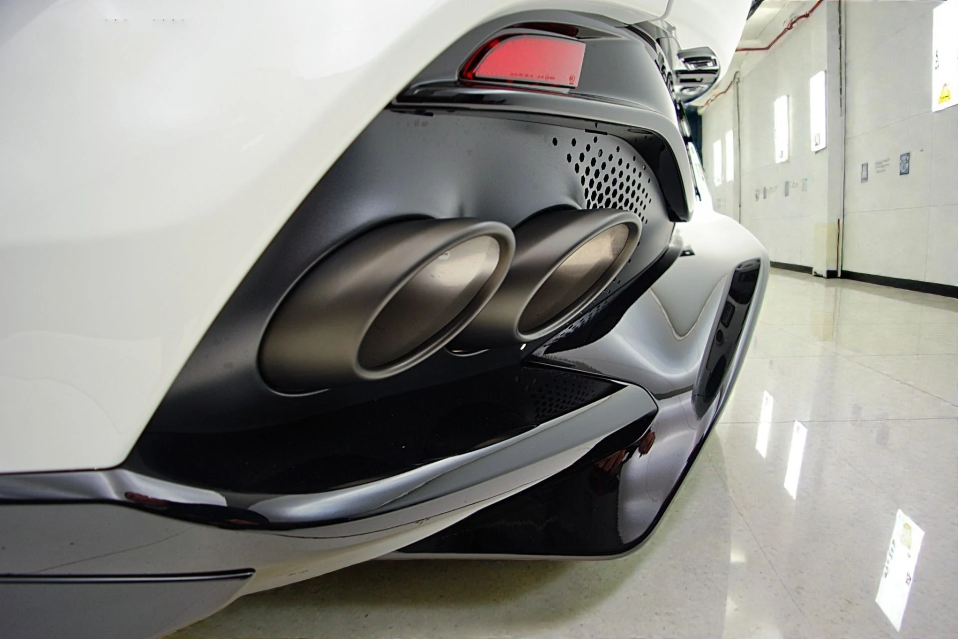 mph005_3905681873_Used_2023_Aston_Martin_DBX_707_5752395745