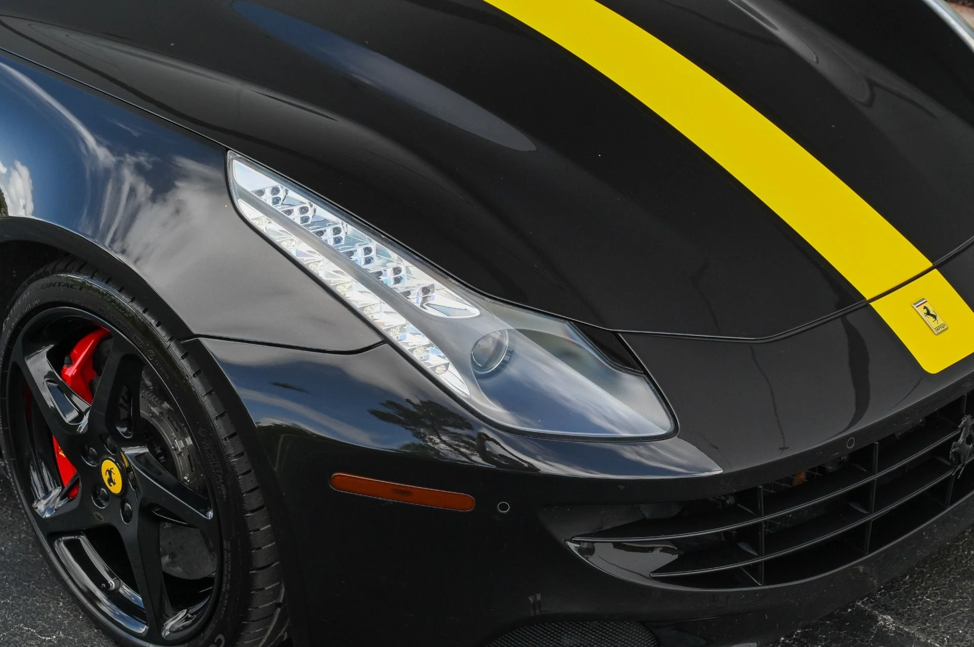 mph005_3907306793_Used_2013_Ferrari_FF_1743710544_7c4f2e8887