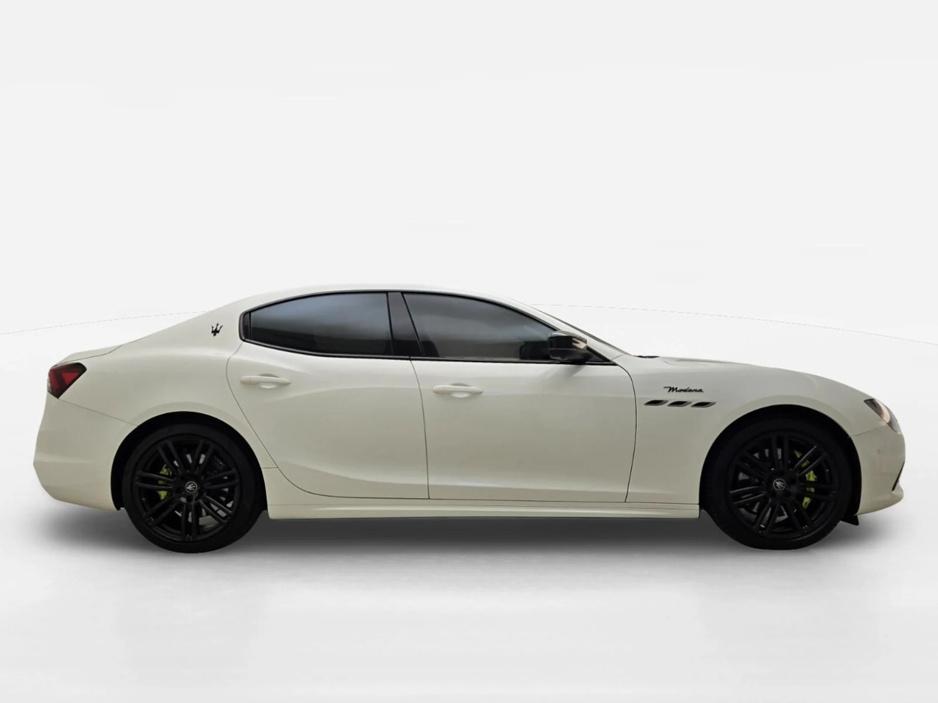 mph005_3909378374_Used_2023_Maserati_Ghibli_Modena_1790660294_87e492cd9f