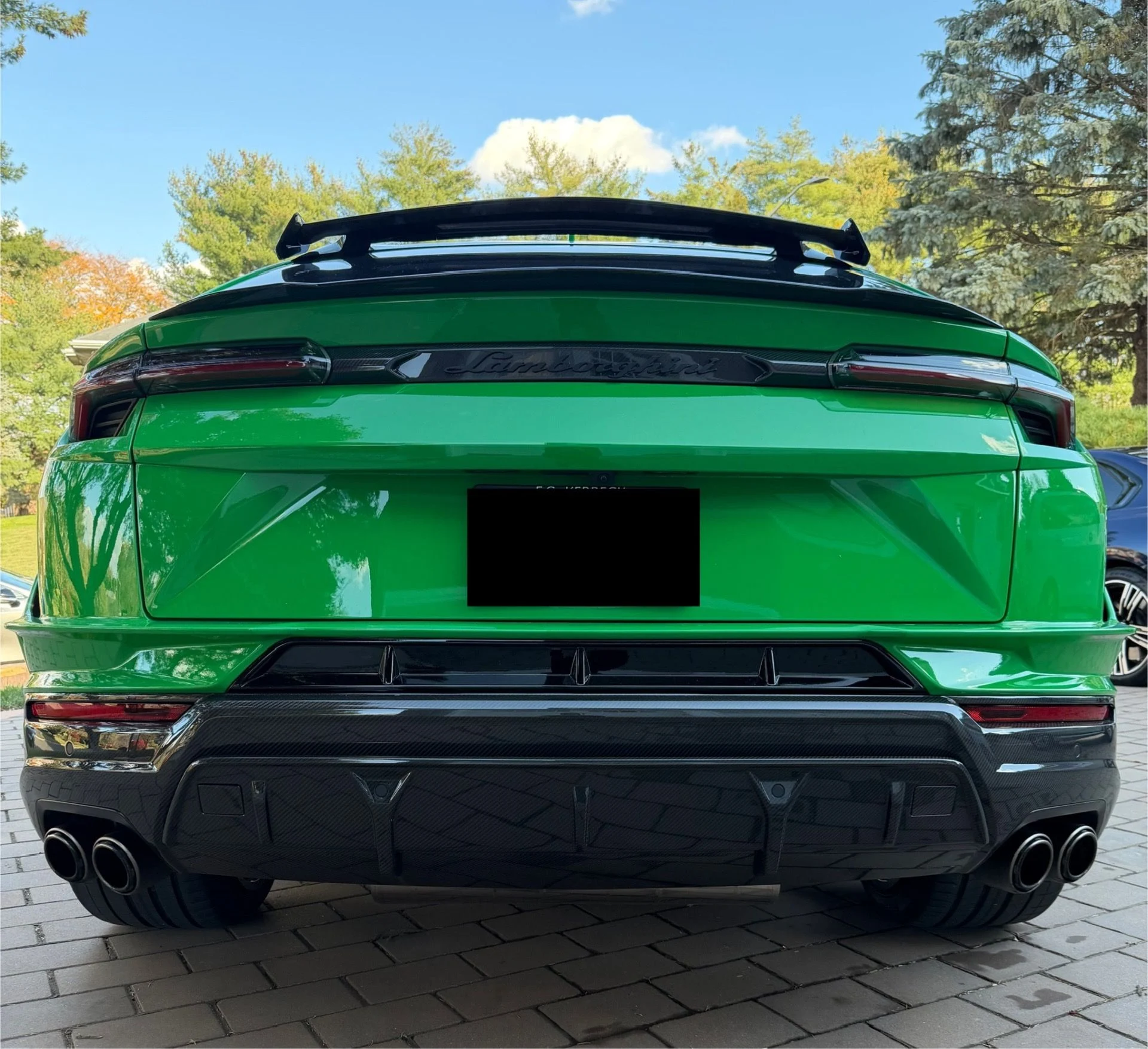 mph005_3916915450_Used_2024_Lamborghini_Urus_Performante_1763160803_ffd75a5bbf