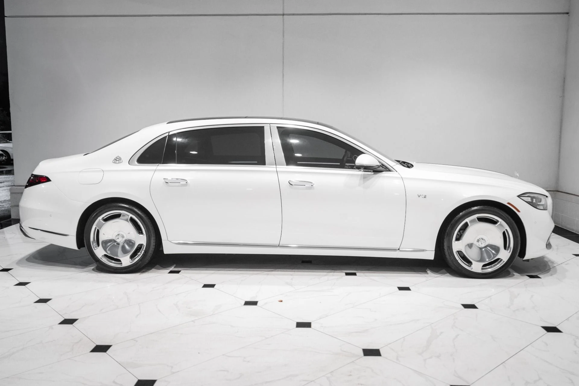mph005_3935330231_Used_2023_Mercedes_Benz_S_Class_Maybach_S_680_1786119785_11432c8ee7