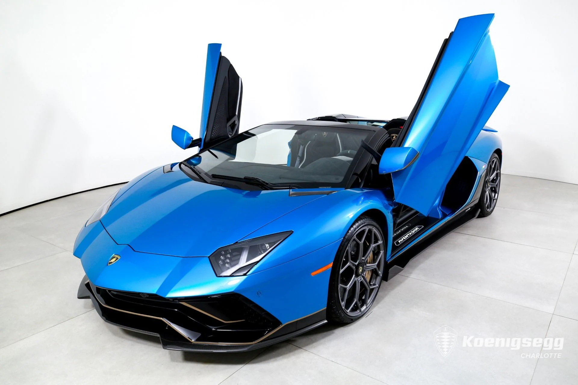 mph005_3938836644_Used_2022_Lamborghini_Aventador_LP_780_4_Ultimae_1774640030_5954ffad02
