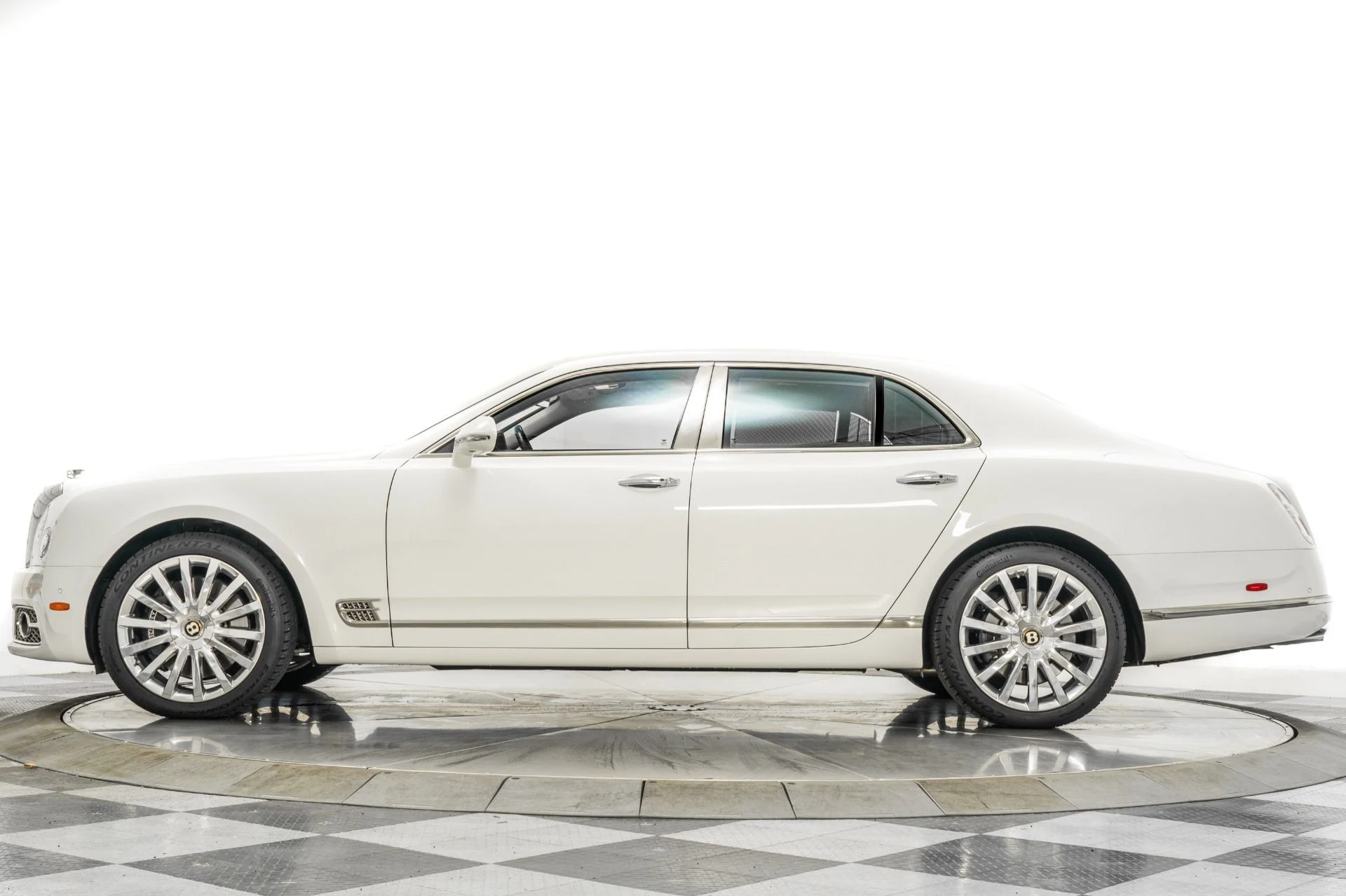 mph005_3942557877_Used_2020_Bentley_Mulsanne_1761600873_5b1f155d4c
