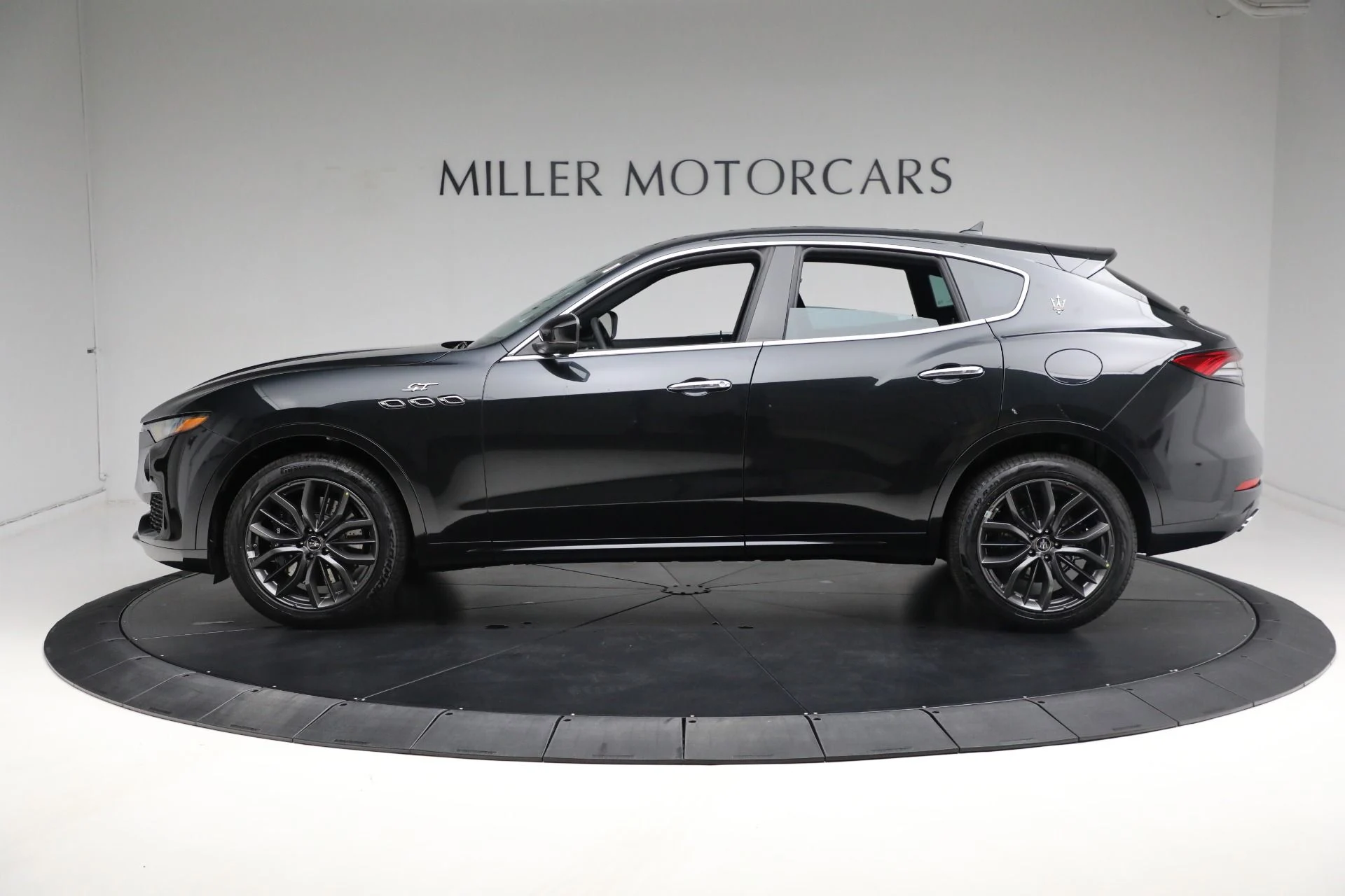 mph005_3959469441_New_2024_Maserati_Levante_GT_Ultima_f453197229