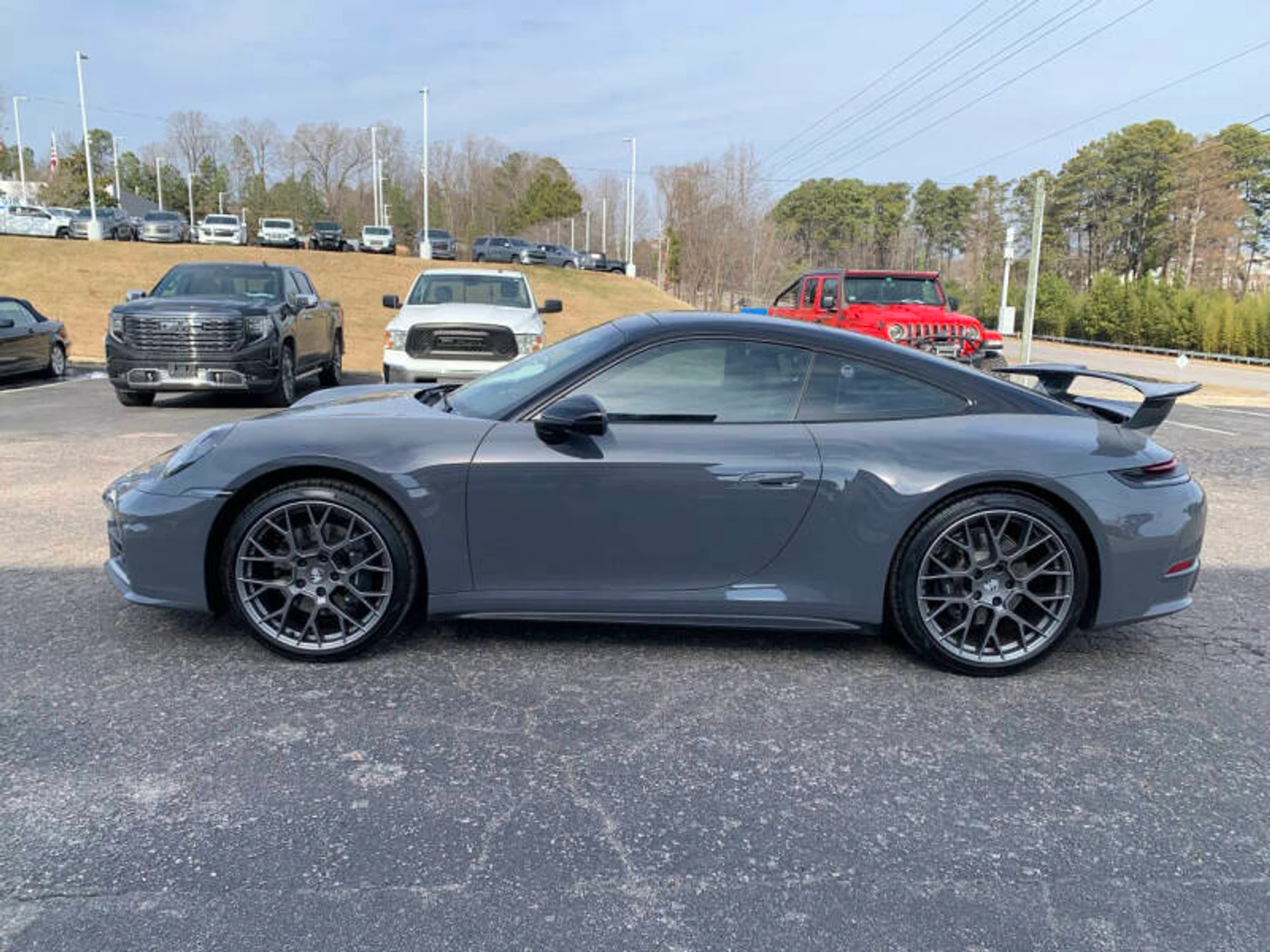 mph005_3967430600_2025_porsche_911_carrera_2dr_coupe_8c03191b0b