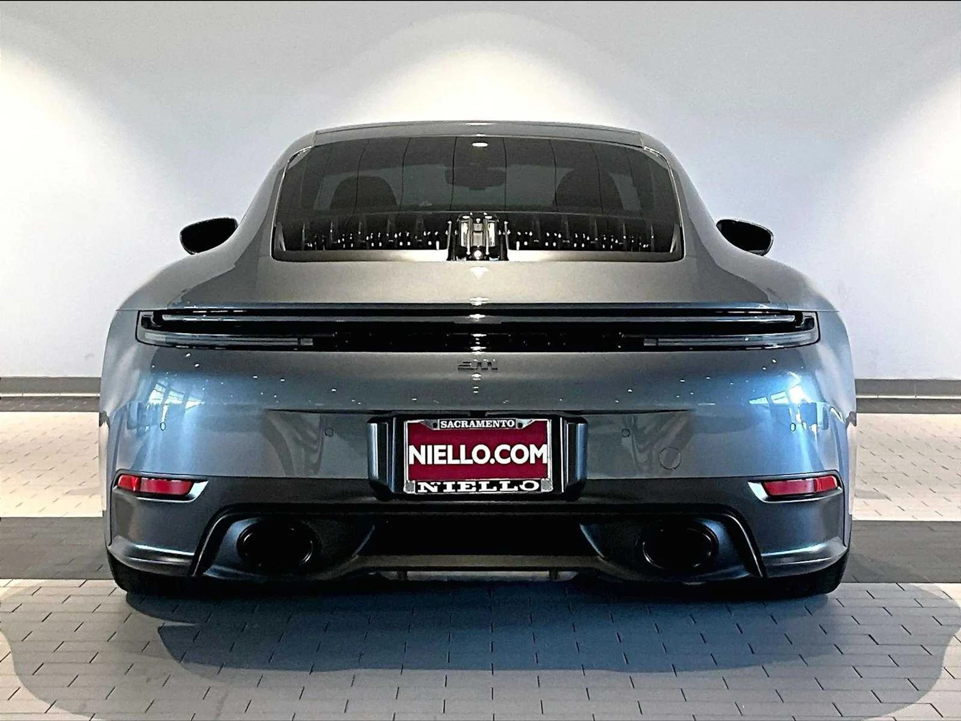 mph005_3972874506_0ae228ba16eb091518462a4f3b16512fx_2068f5c6b1