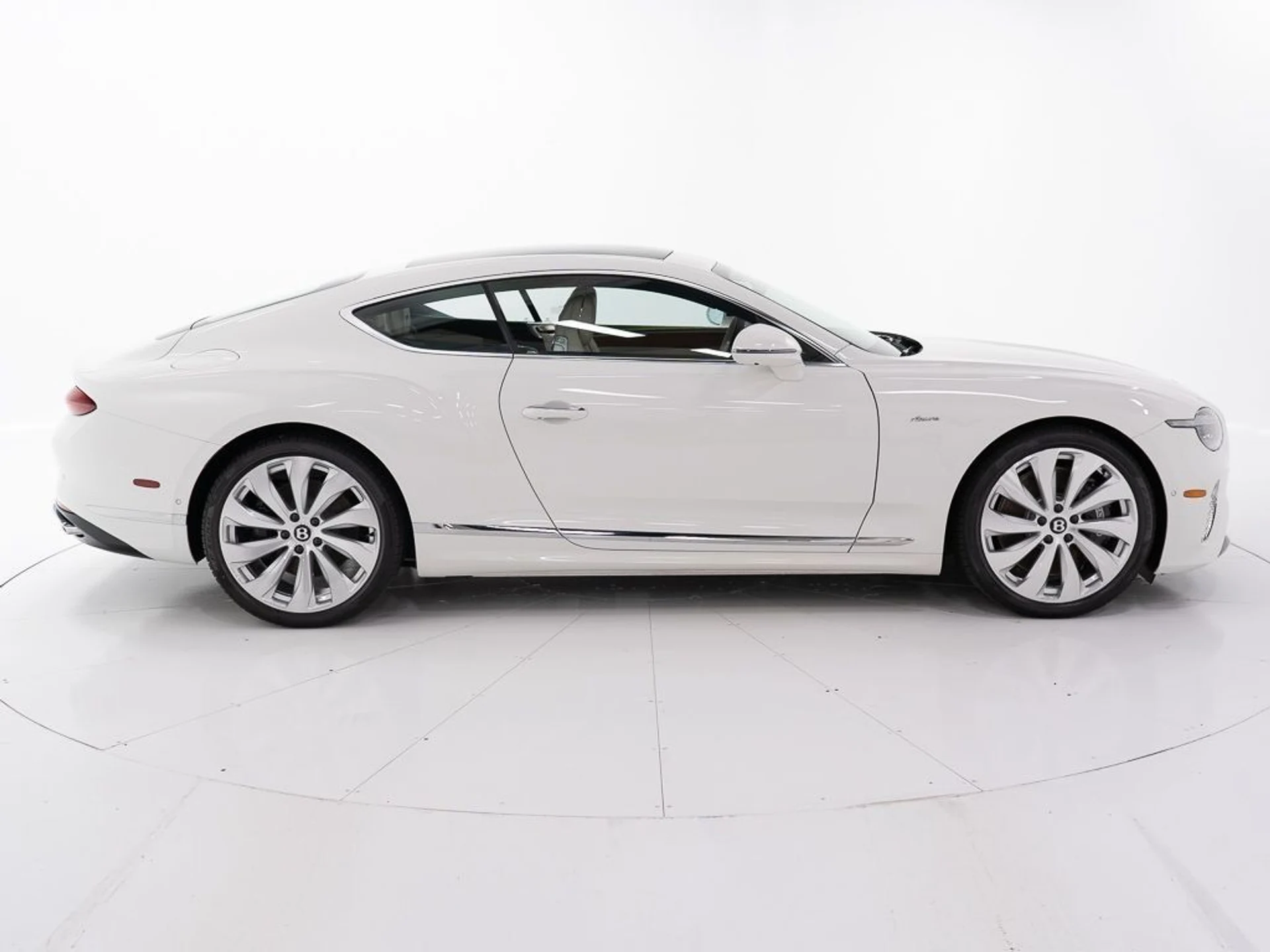 mph005_3974571013_ecdb9f3db86c30b68c3b85fa95c027d9_0611733753