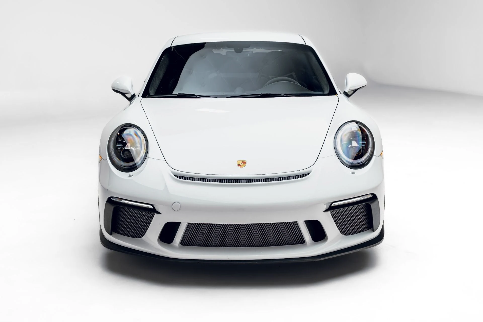 mph005_3978502504_Used_2018_Porsche_911_GT_3_1781890258_a9ca9a175a