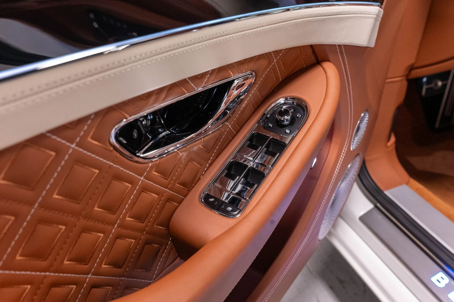 mph005_3983415321_Used_2020_Bentley_Continental_GT_V8_1786736021_87fb4b72c7