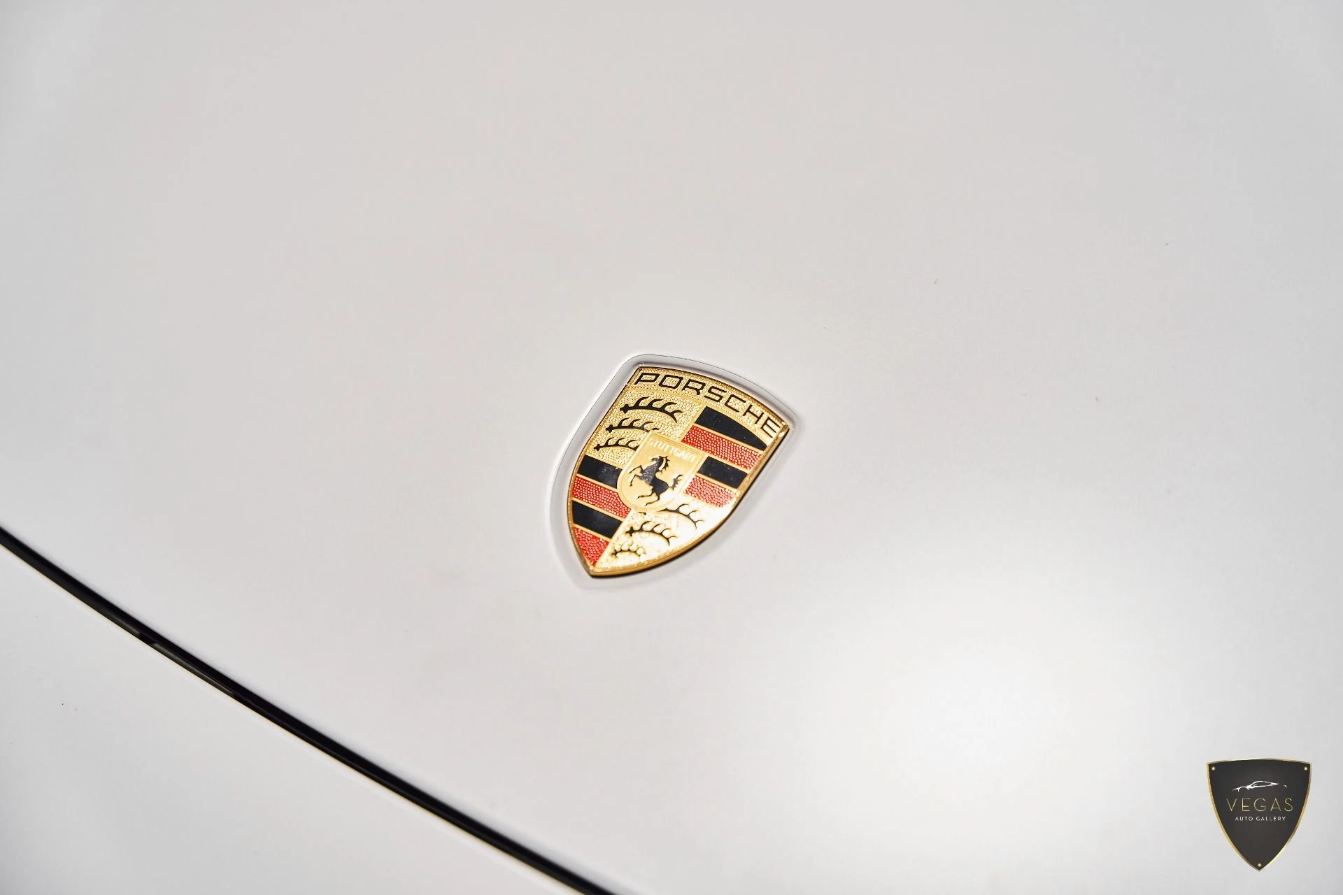 mph005_3983945249_Used_2023_Porsche_911_Carrera_1783042977_9c38d9e563