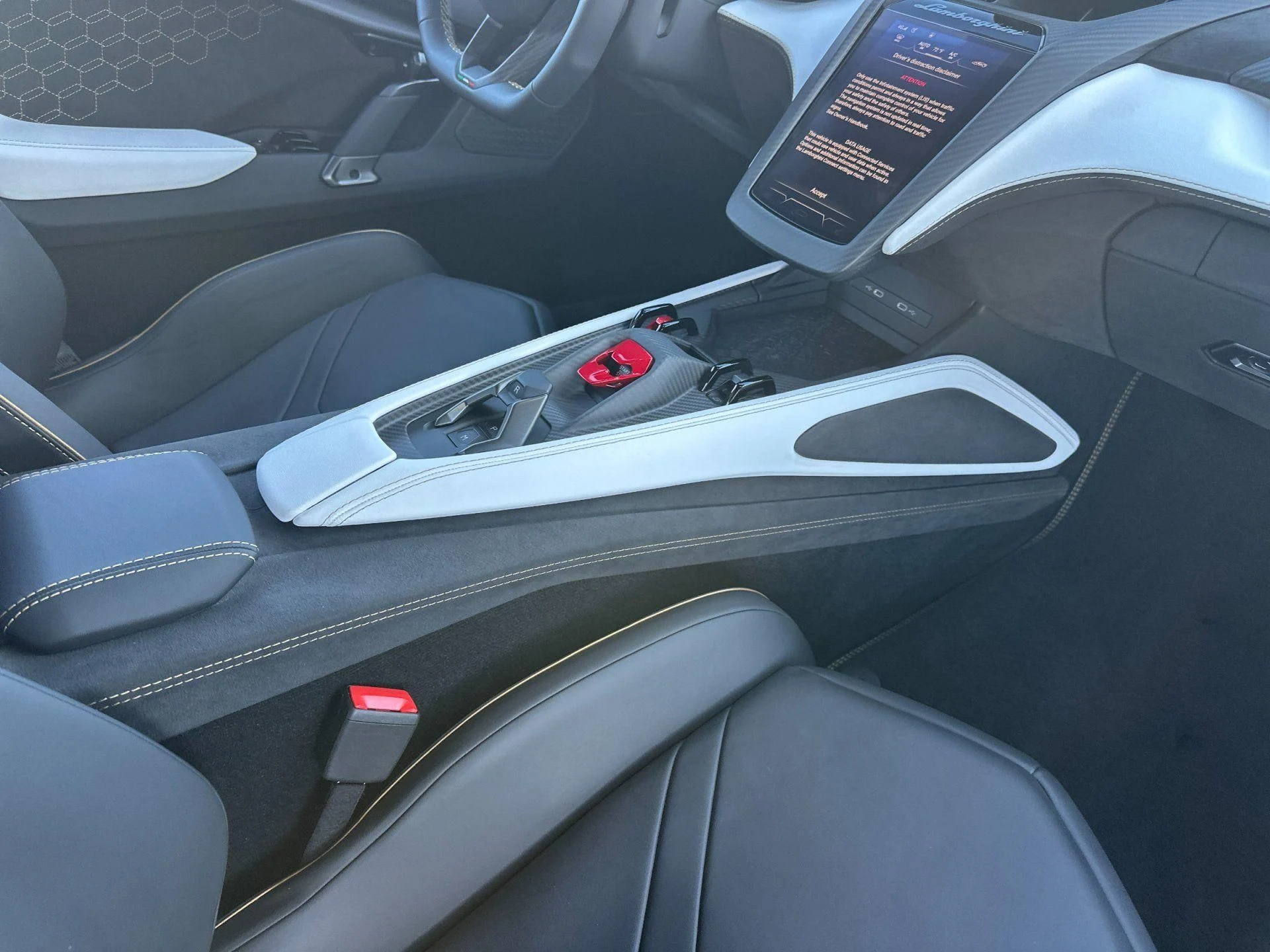 mph005_3991258357_New_2026_Lamborghini_Revuelto_1776759405_3556a4d0c2