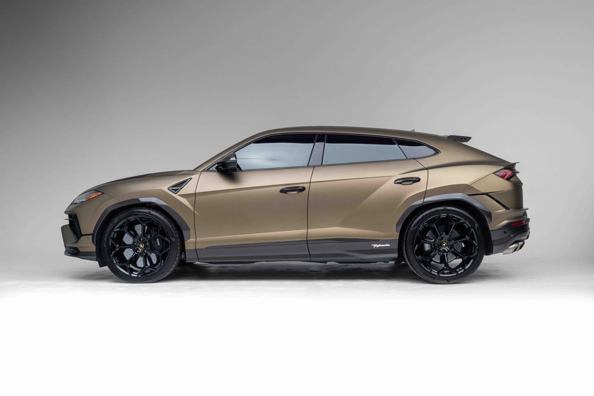 mph005_4006880340_Used_2024_Lamborghini_Urus_Performante_1774028759_c9be0eddfd