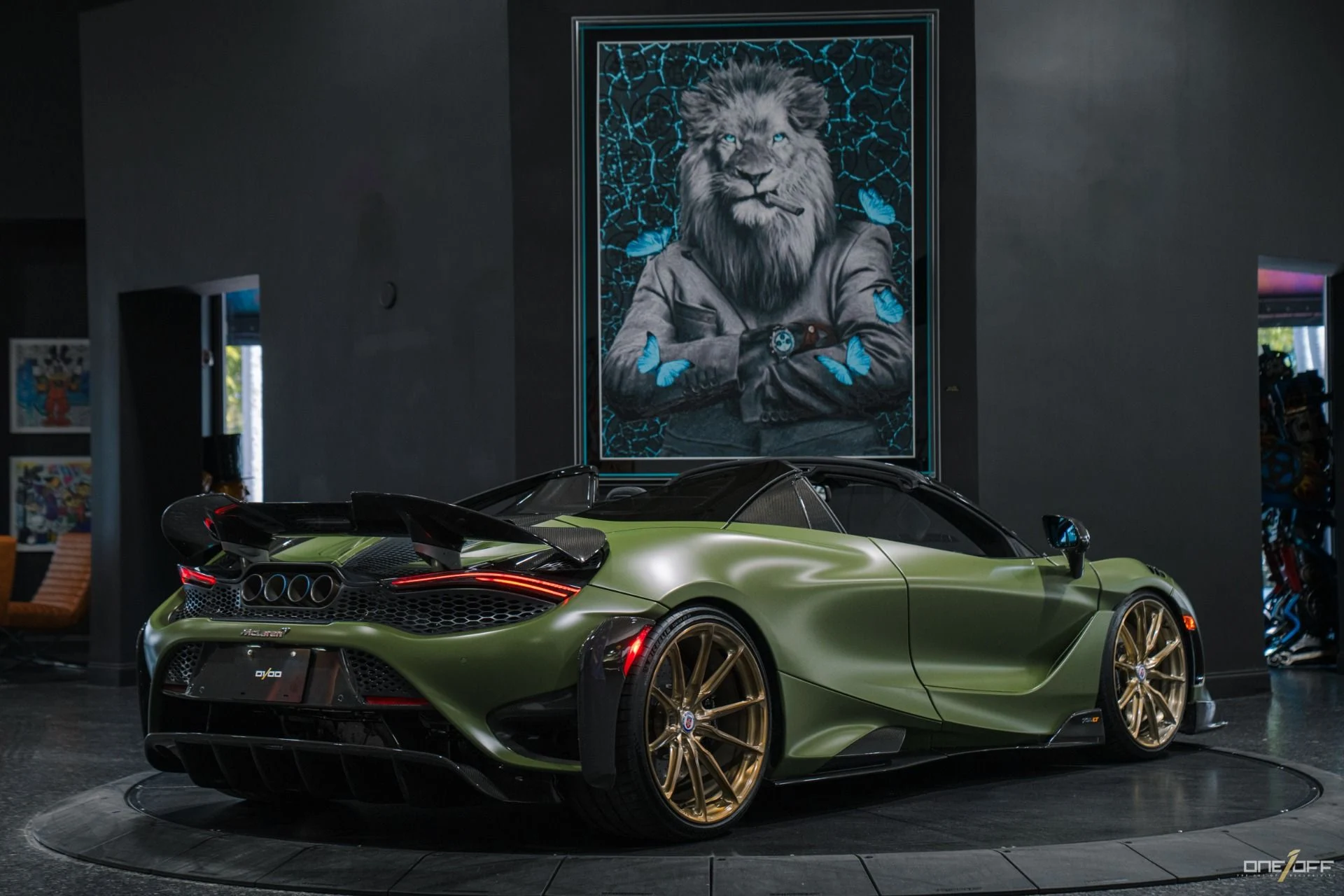 mph005_4007046004_Used_2022_Mc_Laren_765_LT_Spider_MSO_MATTE_URBAN_GREEN_570000_MSRP_50000_in_Tasteful_Mods_1765304765_e225747131