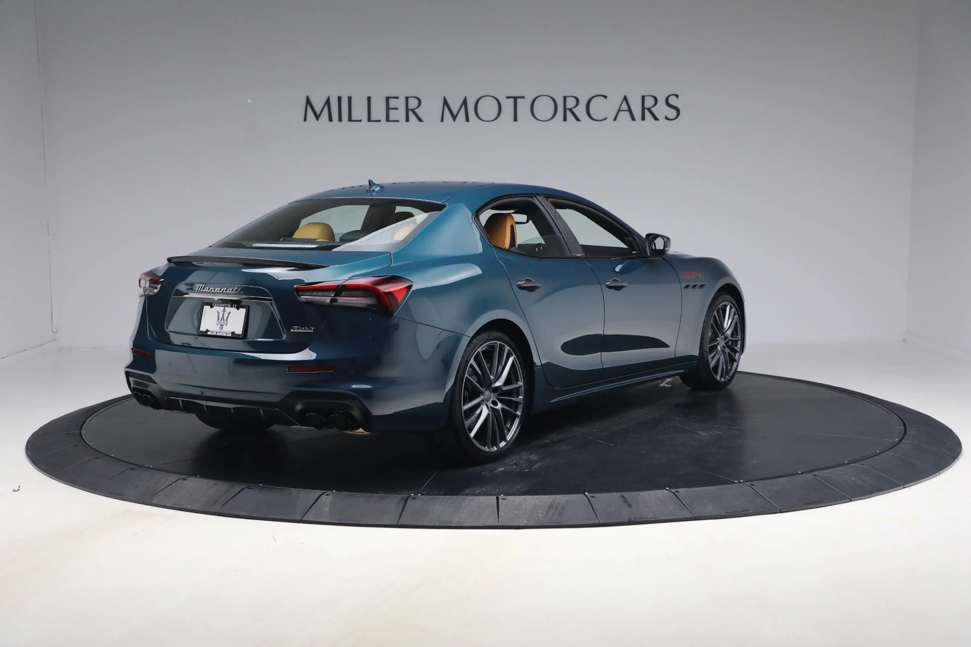 mph005_4012519398_Used_2024_Maserati_Ghibli_334_Ultima_1772290889_15cefc78ae