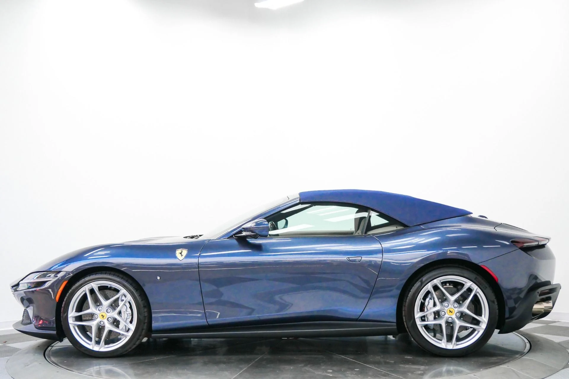 mph005_4016568682_Used_2025_Ferrari_Roma_Spider_As_New_Magneride_Suspension_Loaded_with_Tech_Options_1776957266_488c74f802