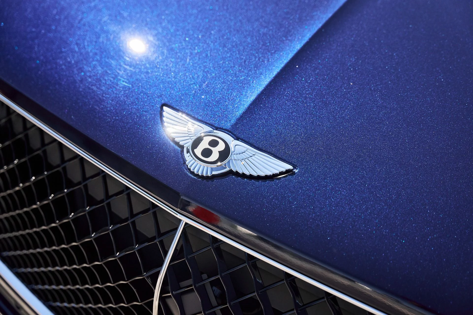 mph005_4020125727_Used_2025_Bentley_Bentayga_EWB_1780709345_af17a001a9