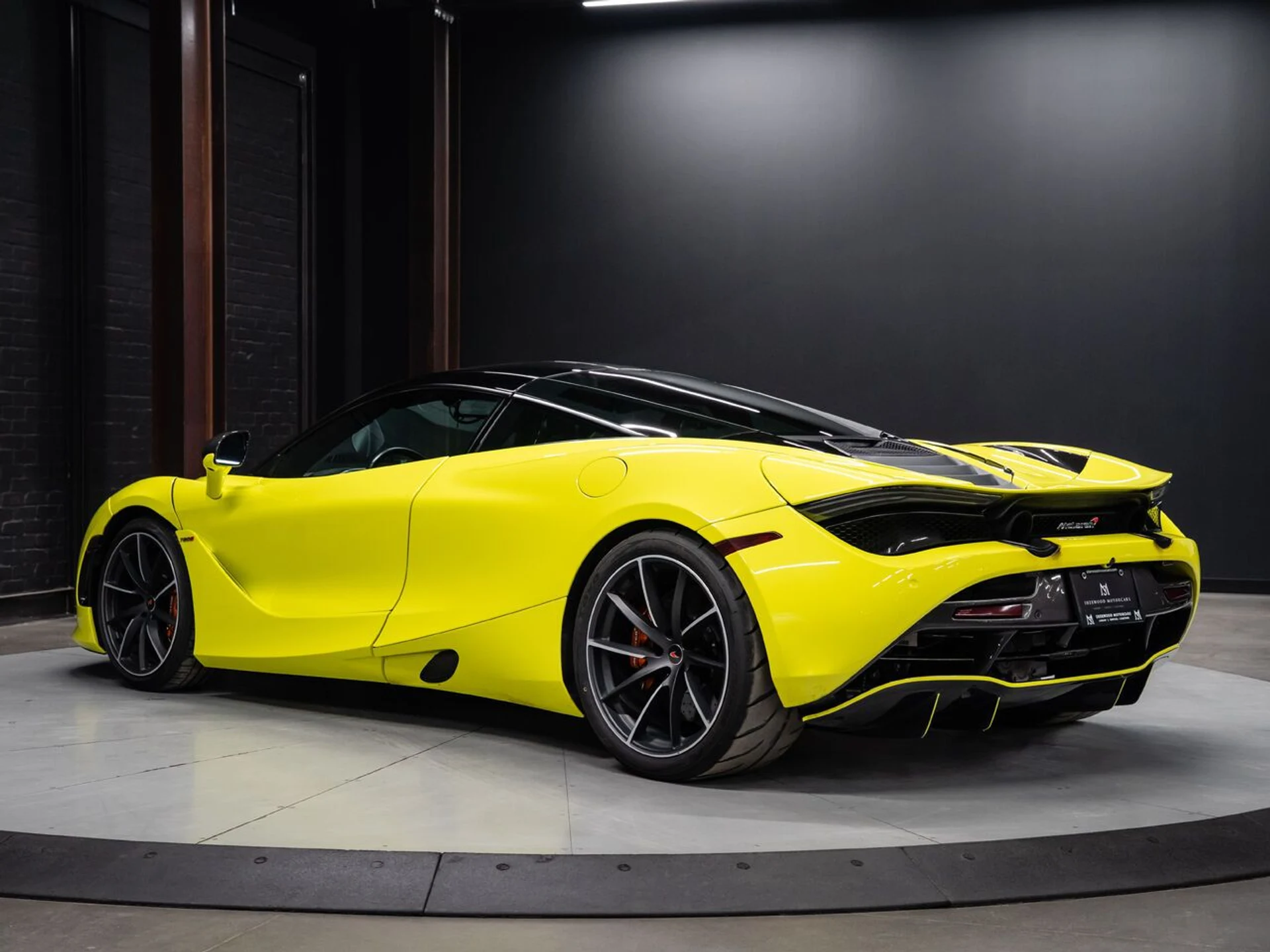 mph005_4020720713_mclaren_720s_2018_a5a1701cda