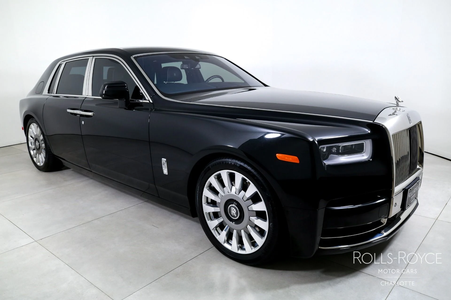mph005_402783199_Used_2020_Rolls_Royce_Phantom_1781192797_322d152e08