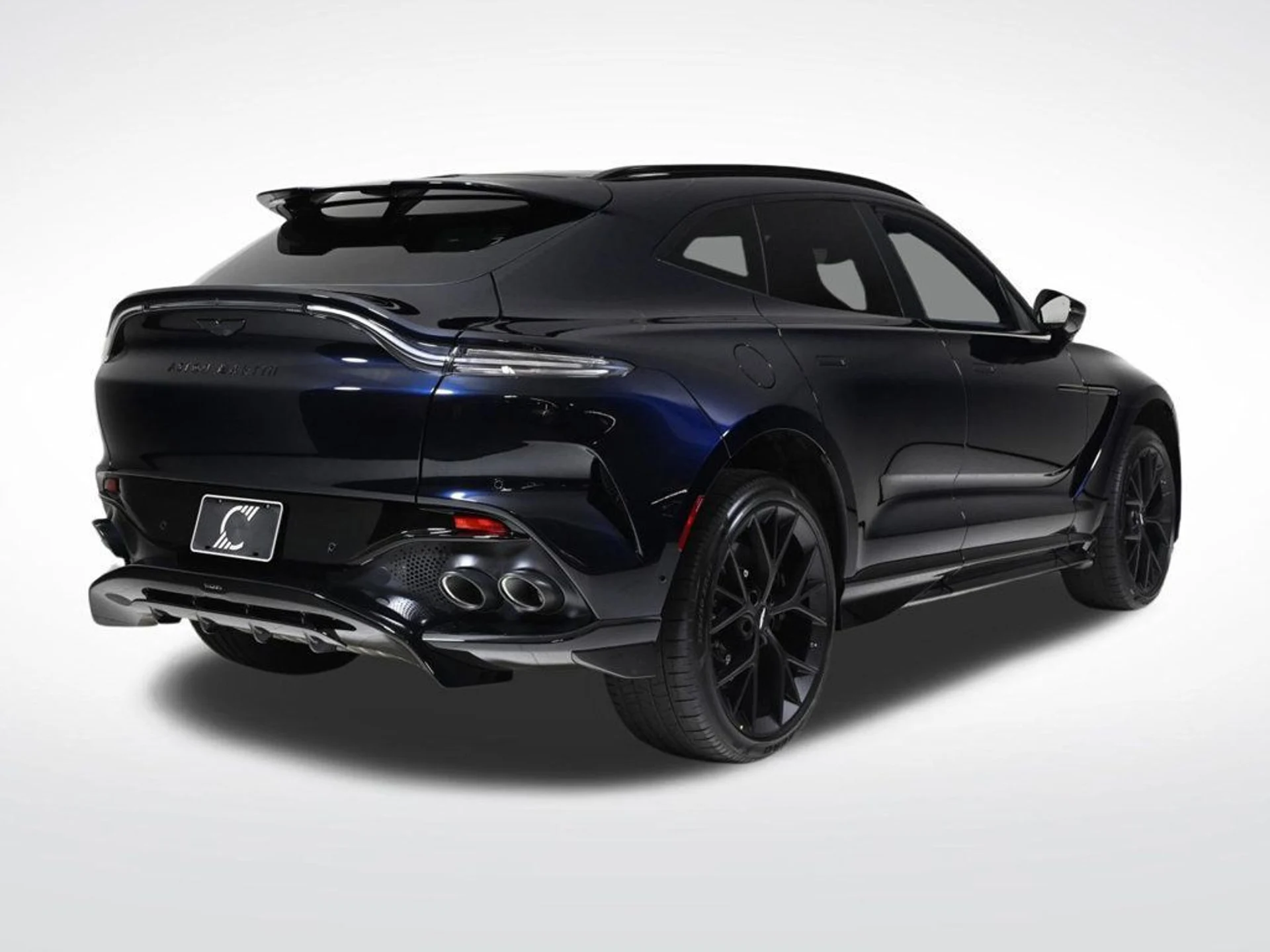 mph005_4033523790_new_2025_aston_martin_dbx_707awd_11350_22933644_5_1024_225a2bc0ed