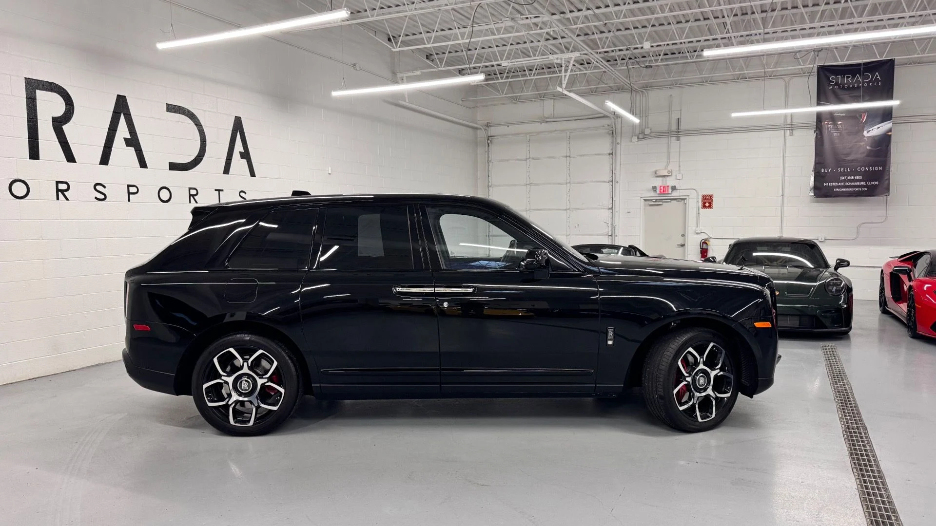 mph005_4041385105_Used_2023_Rolls_Royce_Black_Badge_Cullinan_1772830863_cd850da708