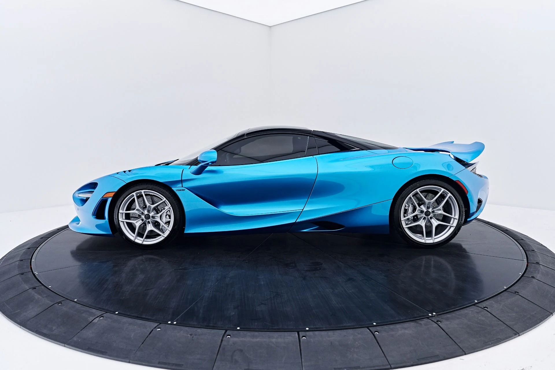mph005_4042175775_Used_2025_Mc_Laren_750_S_1787619625_9ab9b102b5