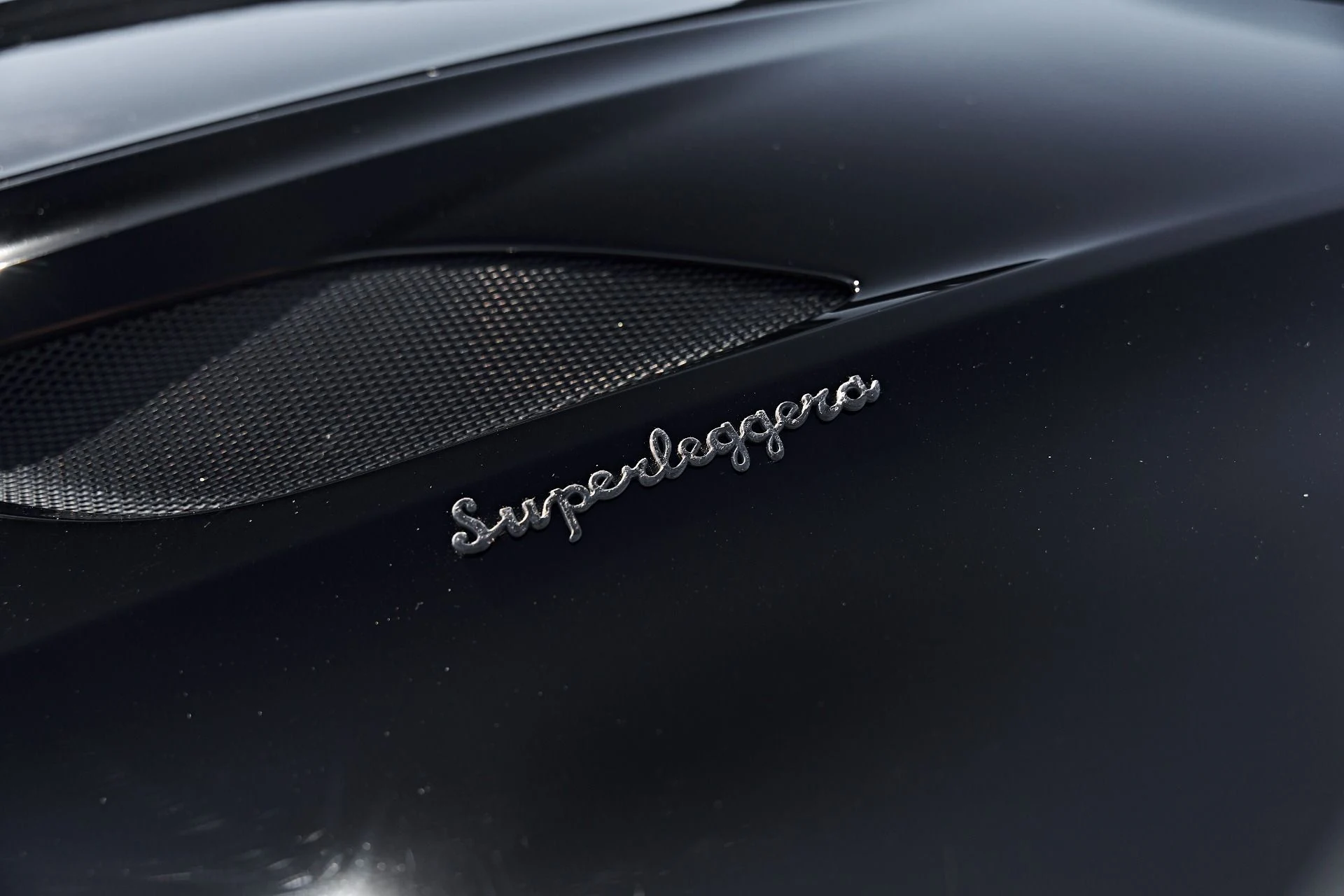 mph005_4047122286_Used_2019_Aston_Martin_DBS_Superleggera_1791337385_f9144767a4
