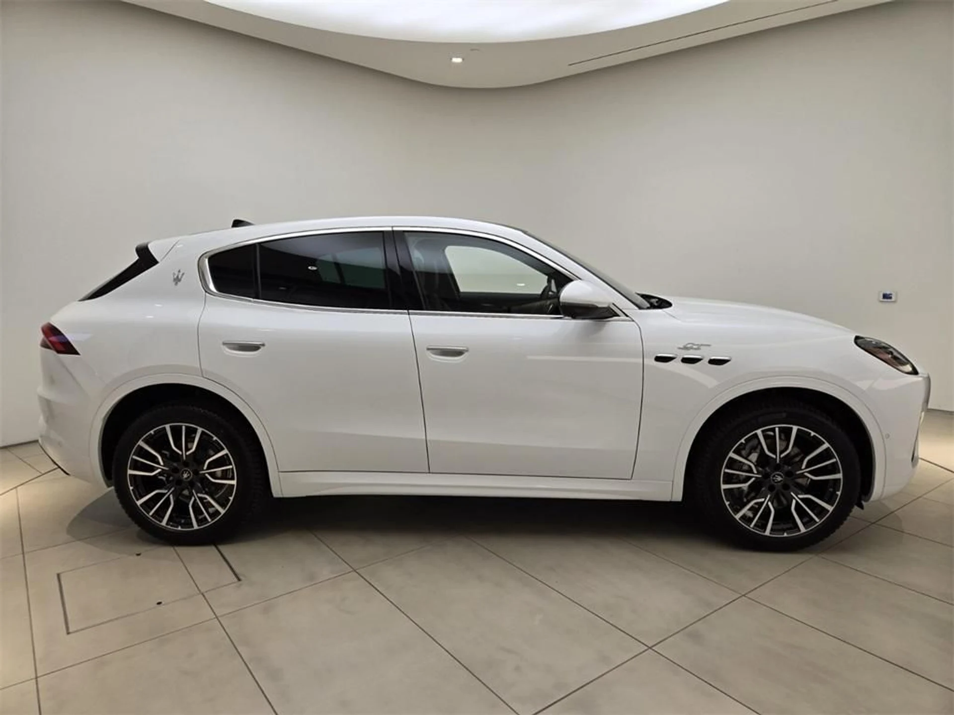 mph005_405211004_Used_2024_Maserati_Grecale_GT_1718809503_85a139df12