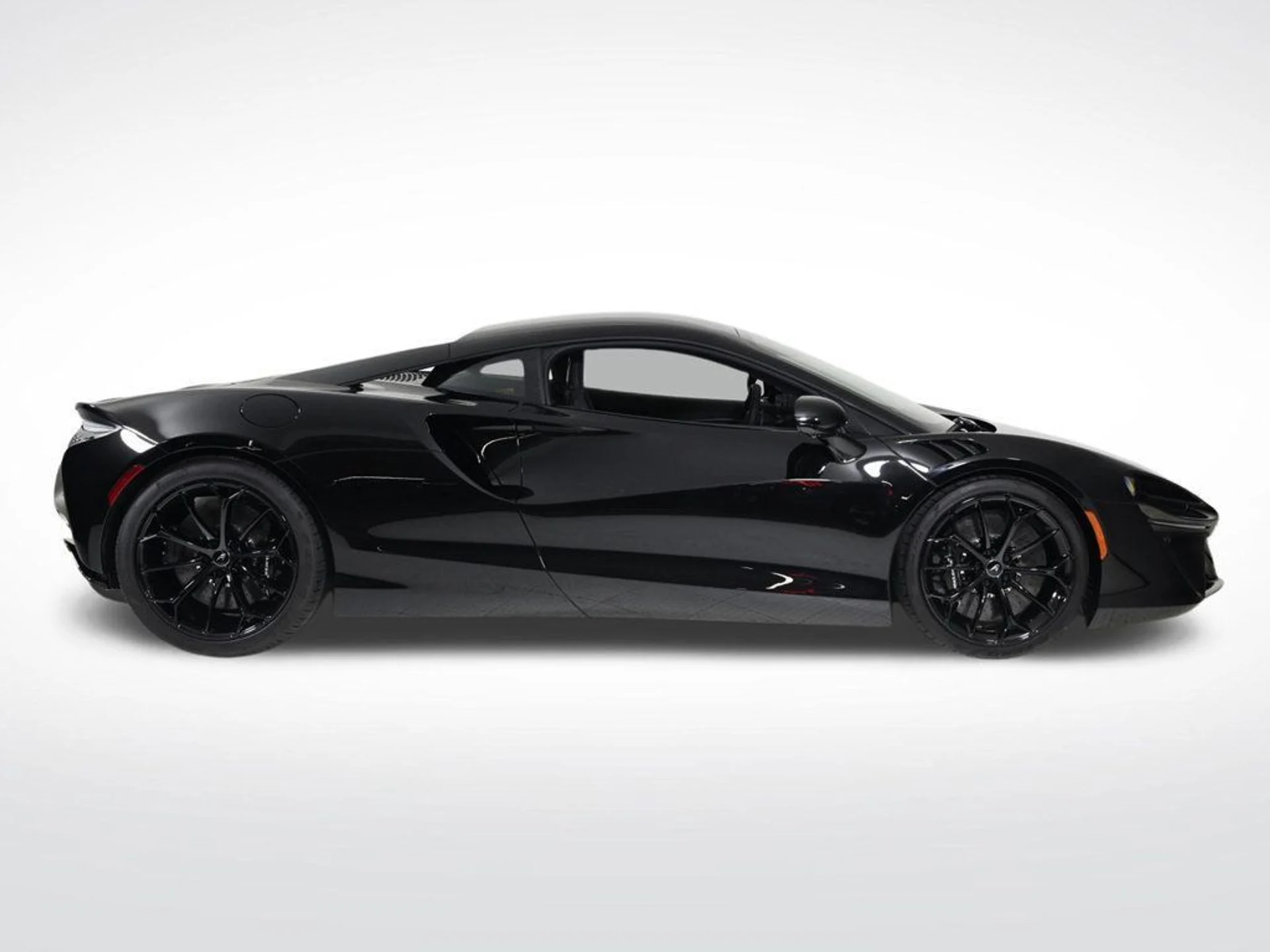 mph005_4065790765_new_2026_mclaren_artura_coupe_11350_22972696_6_1024_31ee31a3cc