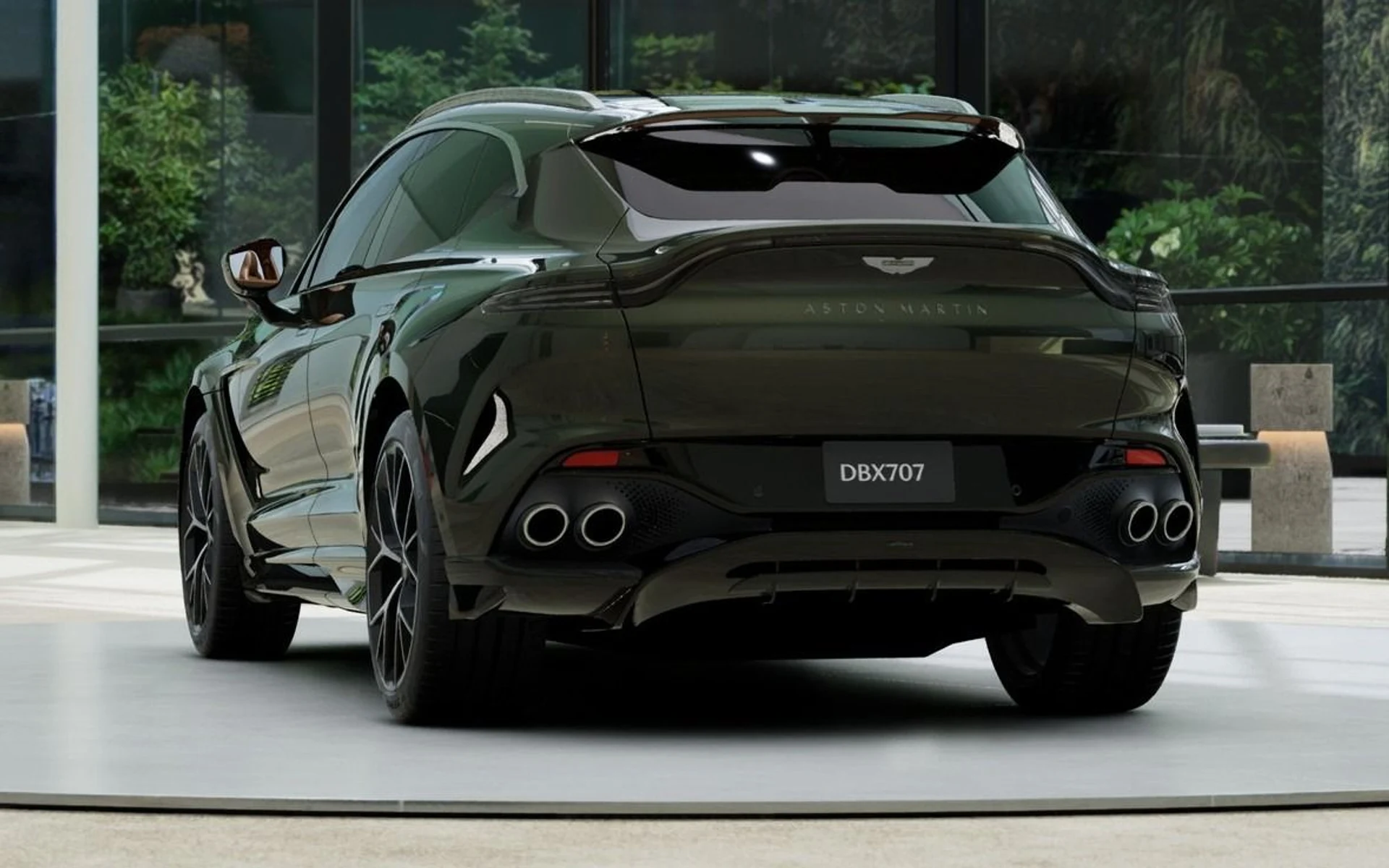 mph005_4067559959_New_2026_Aston_Martin_DBX_707_1765814956_db3ffcb829