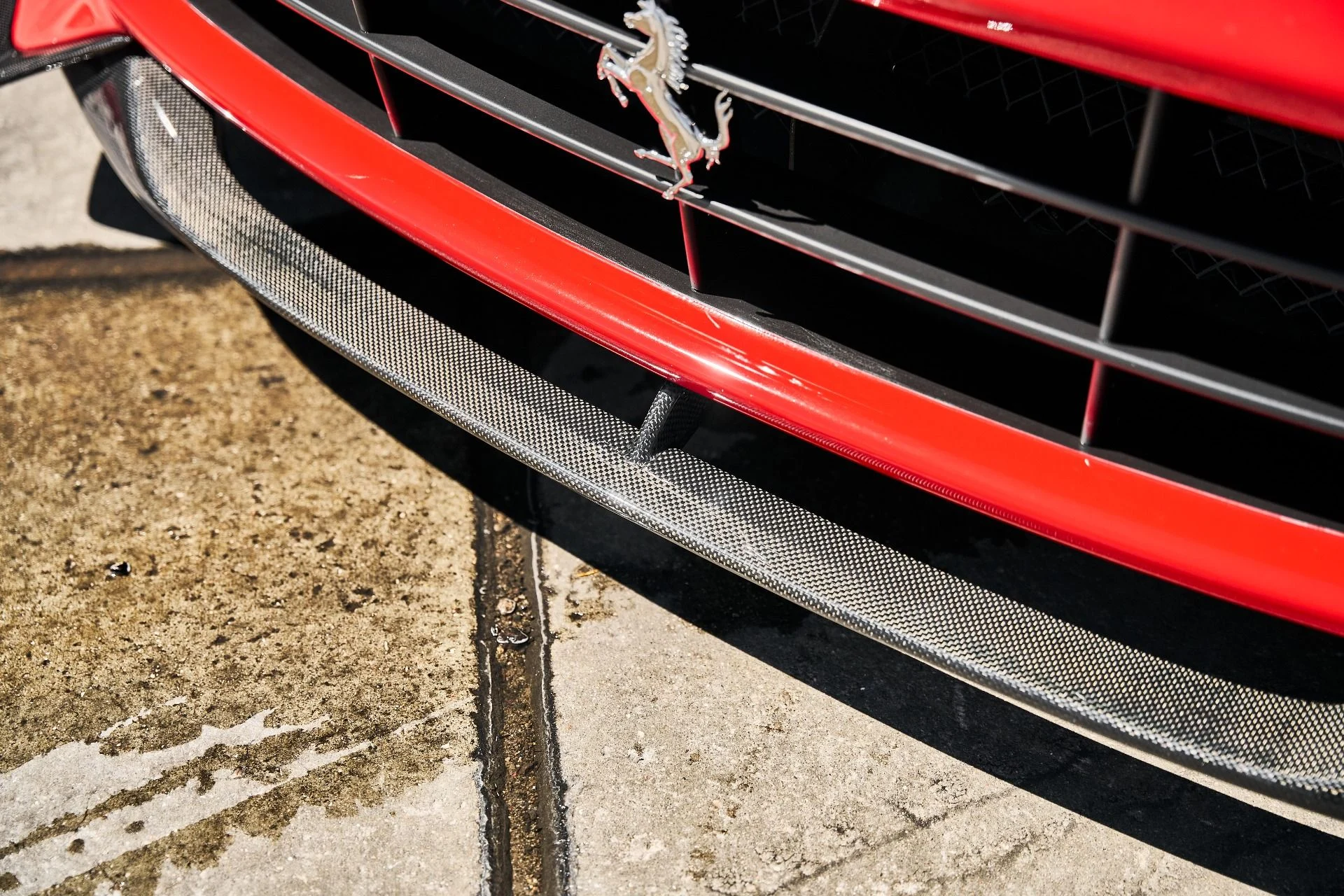 mph005_407057_Used_2016_Ferrari_F12_Berlinetta_1789434610_de0fe3a3a3