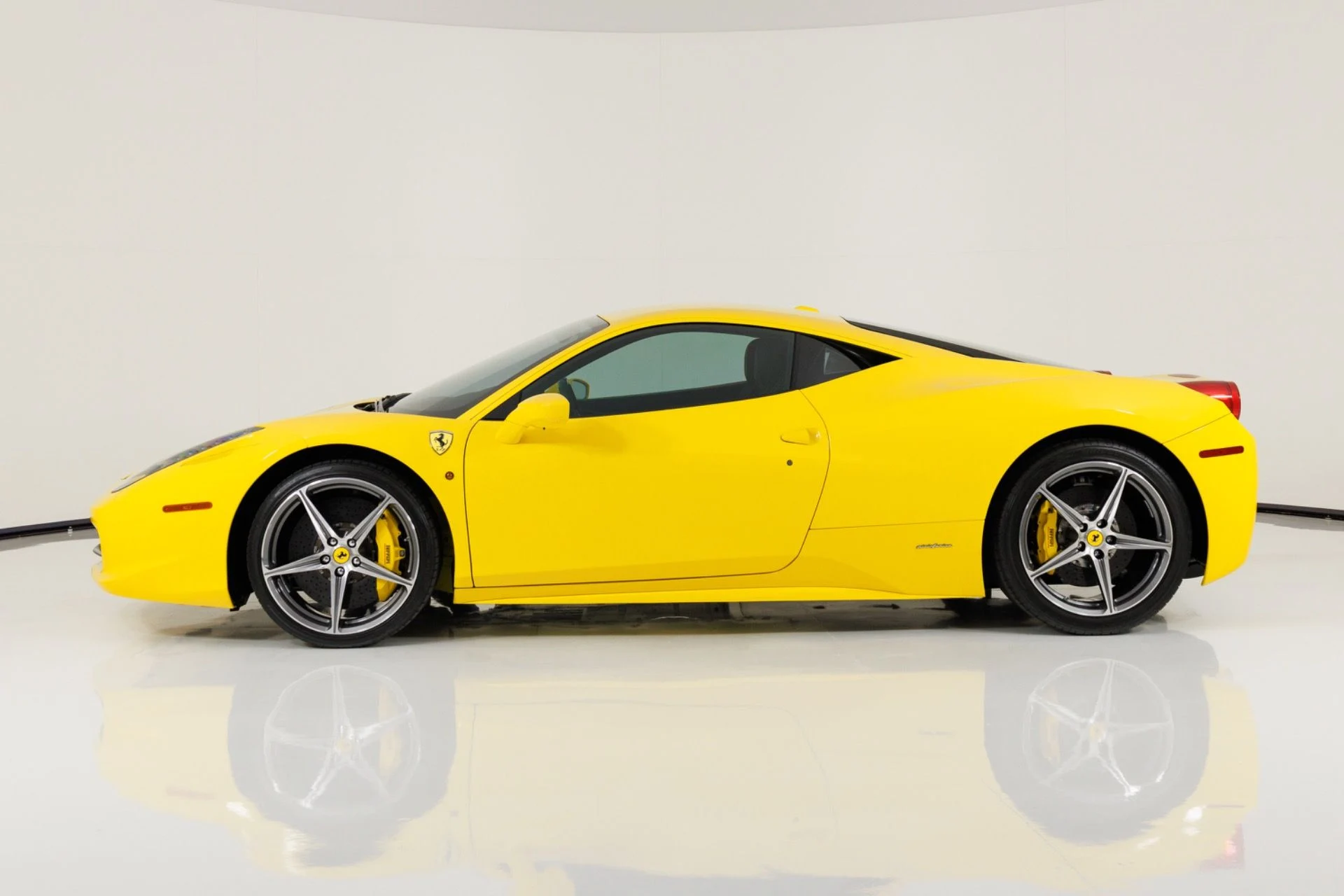 mph005_4070996398_Used_2011_Ferrari_458_Italia_1779137260_387e09aa40