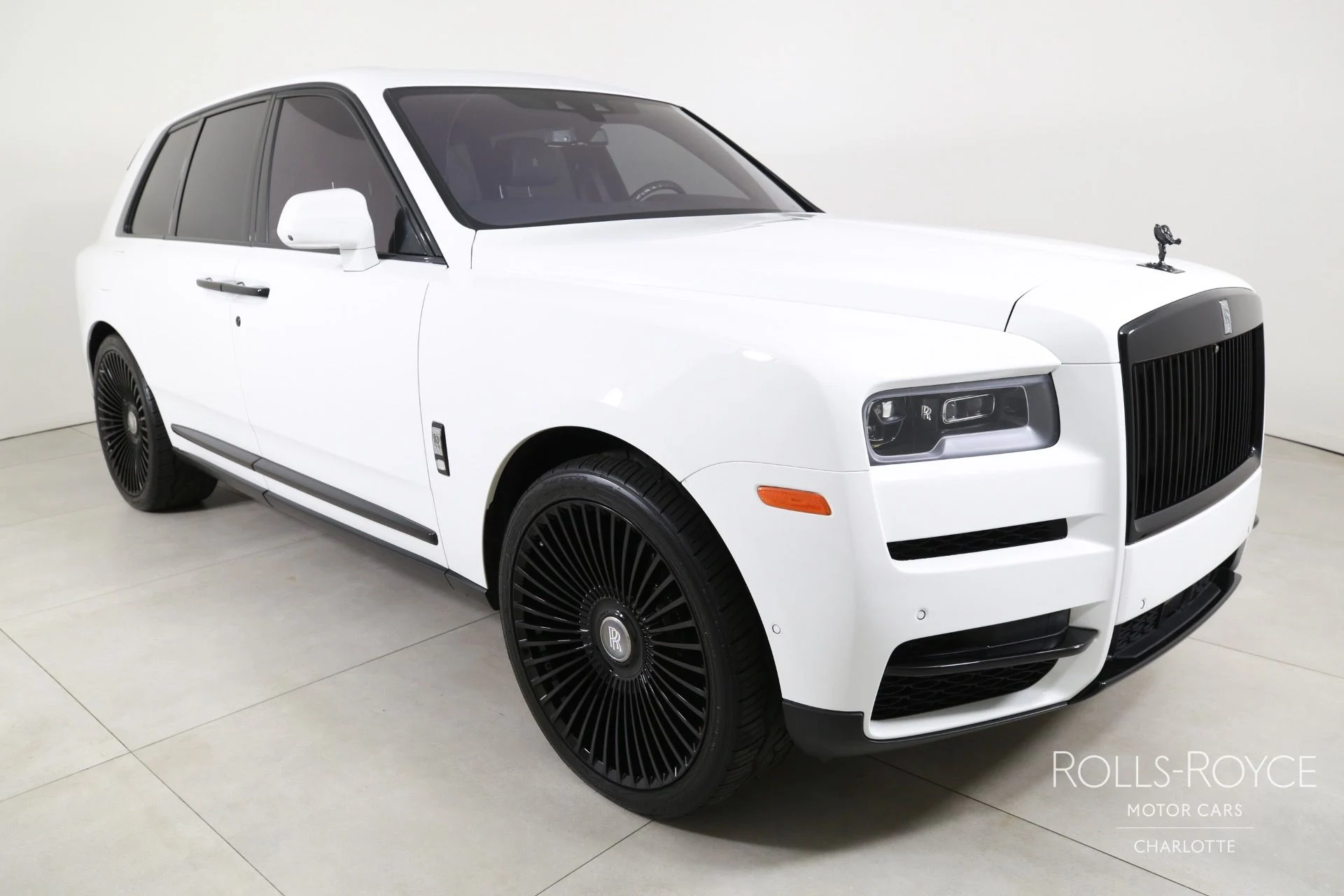mph005_4073849229_Used_2020_Rolls_Royce_Cullinan_1750950377_a66ab1bf87