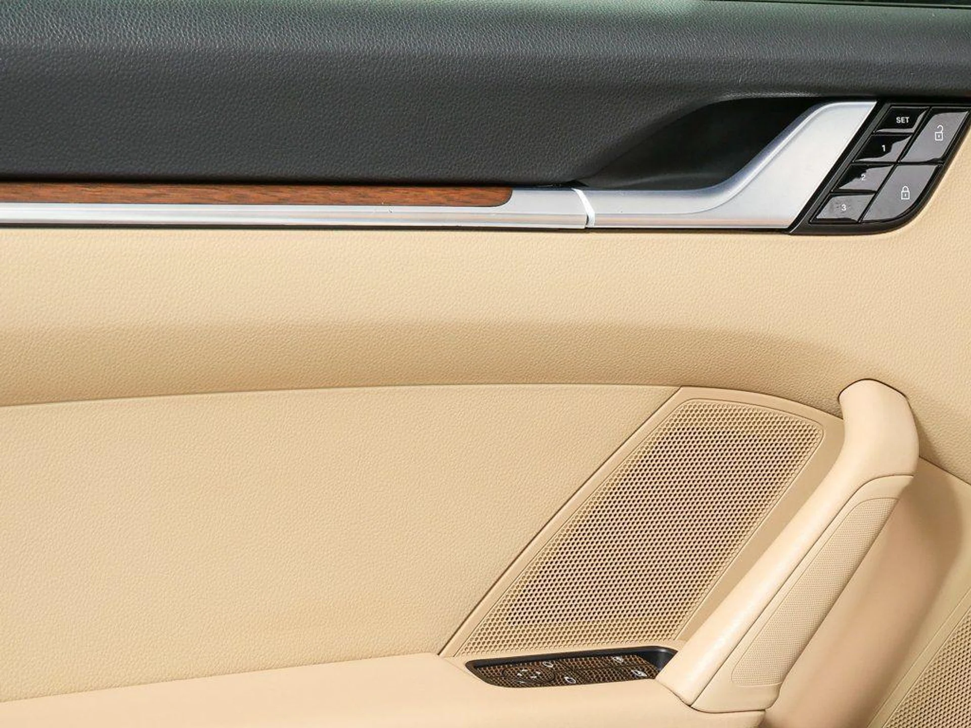 mph005_4074129491_a_Mudahdj78_TF_45k_C3_KX_1_XO_Ssih_E_04fc0d79c1