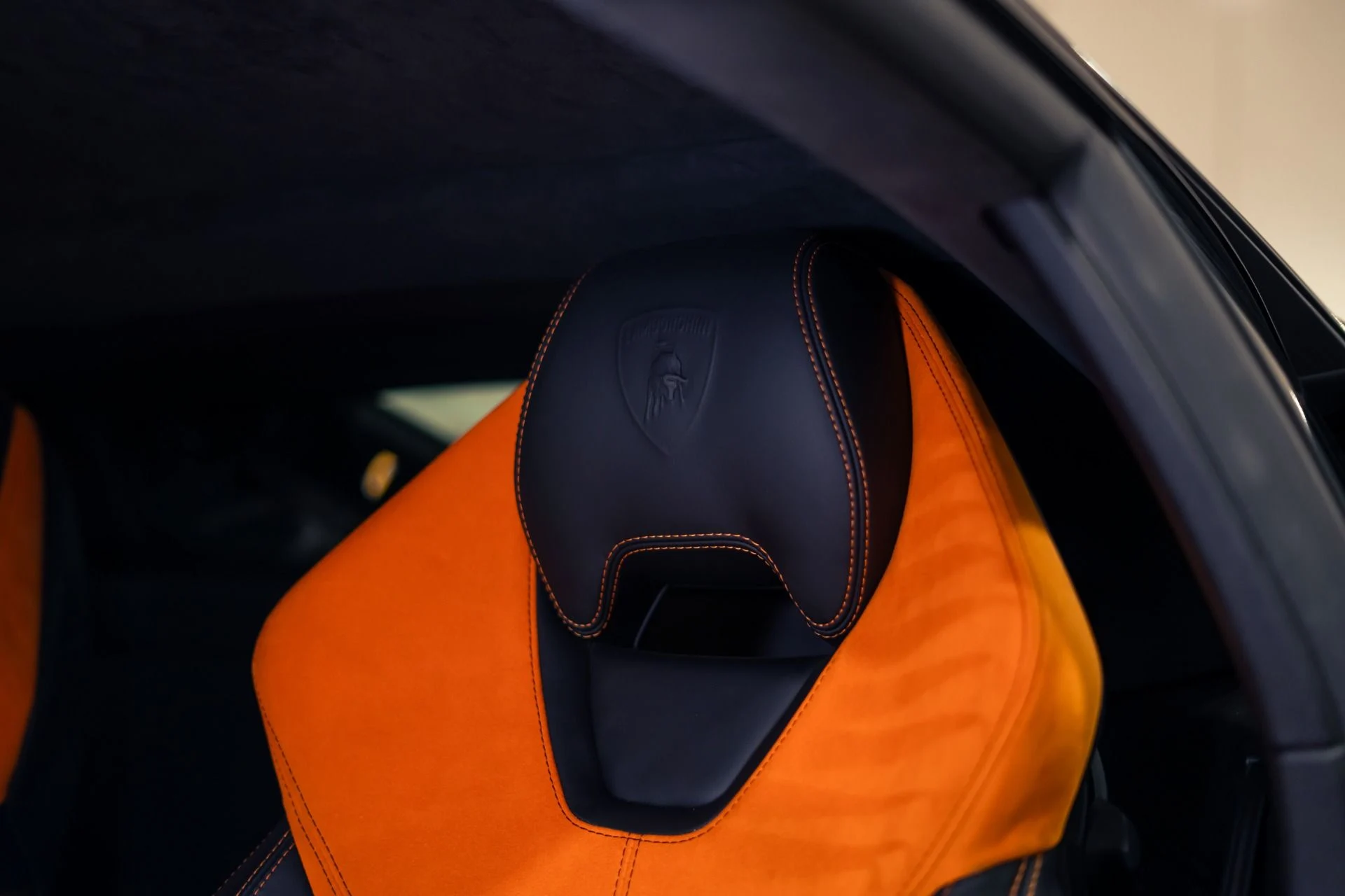 mph005_4084063786_Used_2015_Lamborghini_Huracan_LP_610_4_1782774261_c11fbfa559