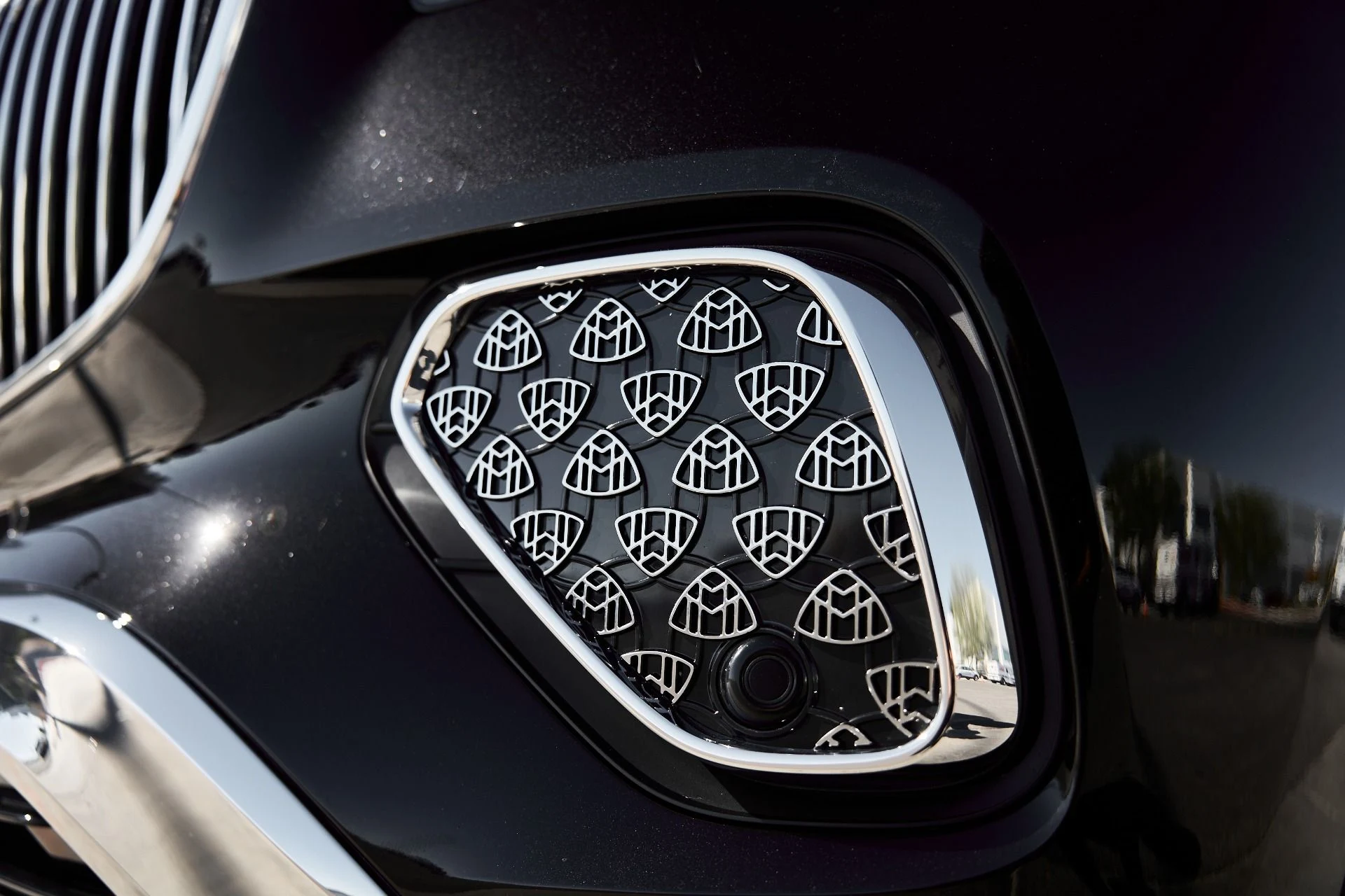 mph005_4085590357_Used_2024_Mercedes_Benz_GLS_Maybach_GLS_600_1762306317_60379b901e