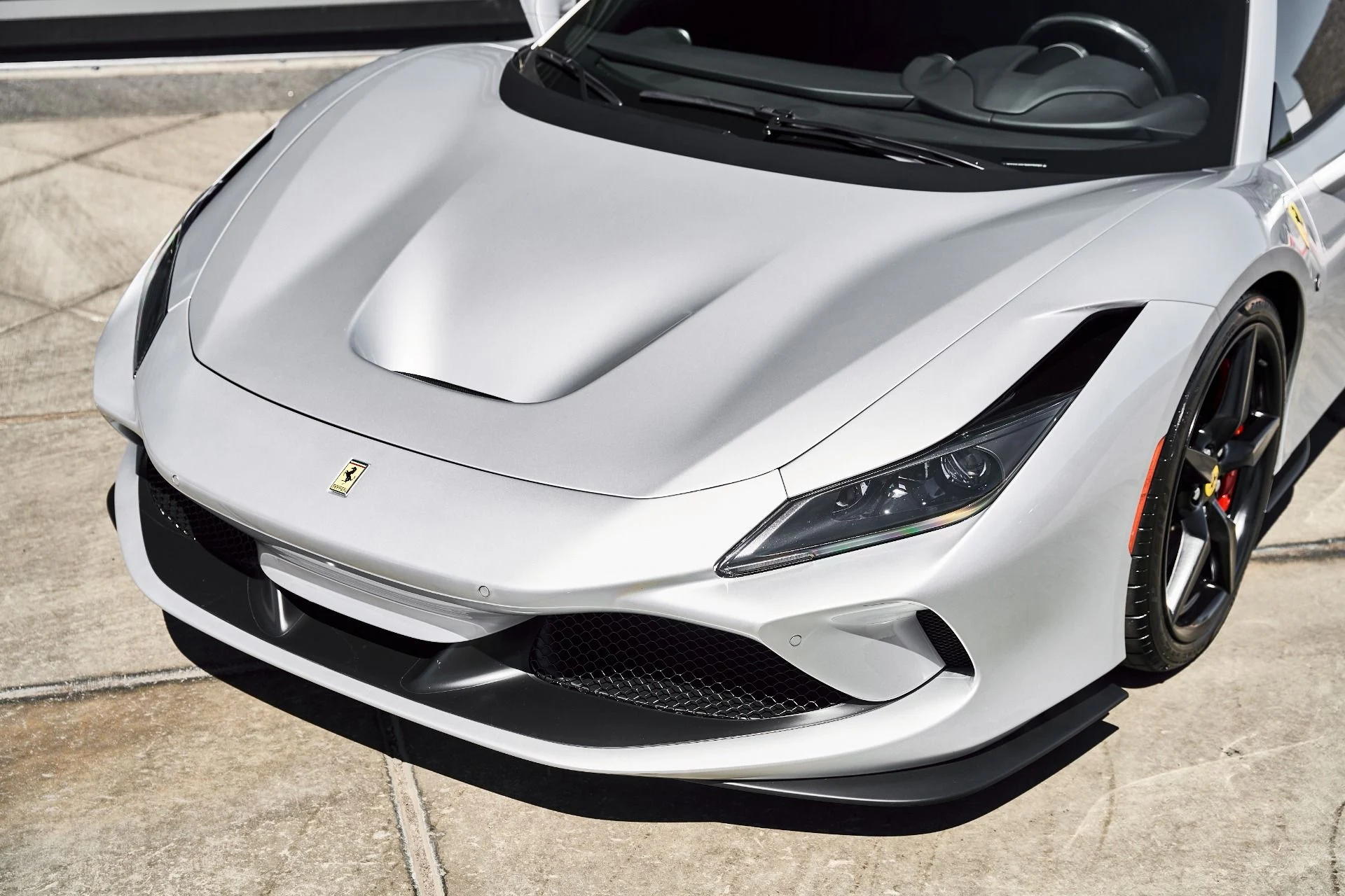 mph005_409168995_Used_2022_Ferrari_F8_Spider_Base_1785538758_37f77dfd70