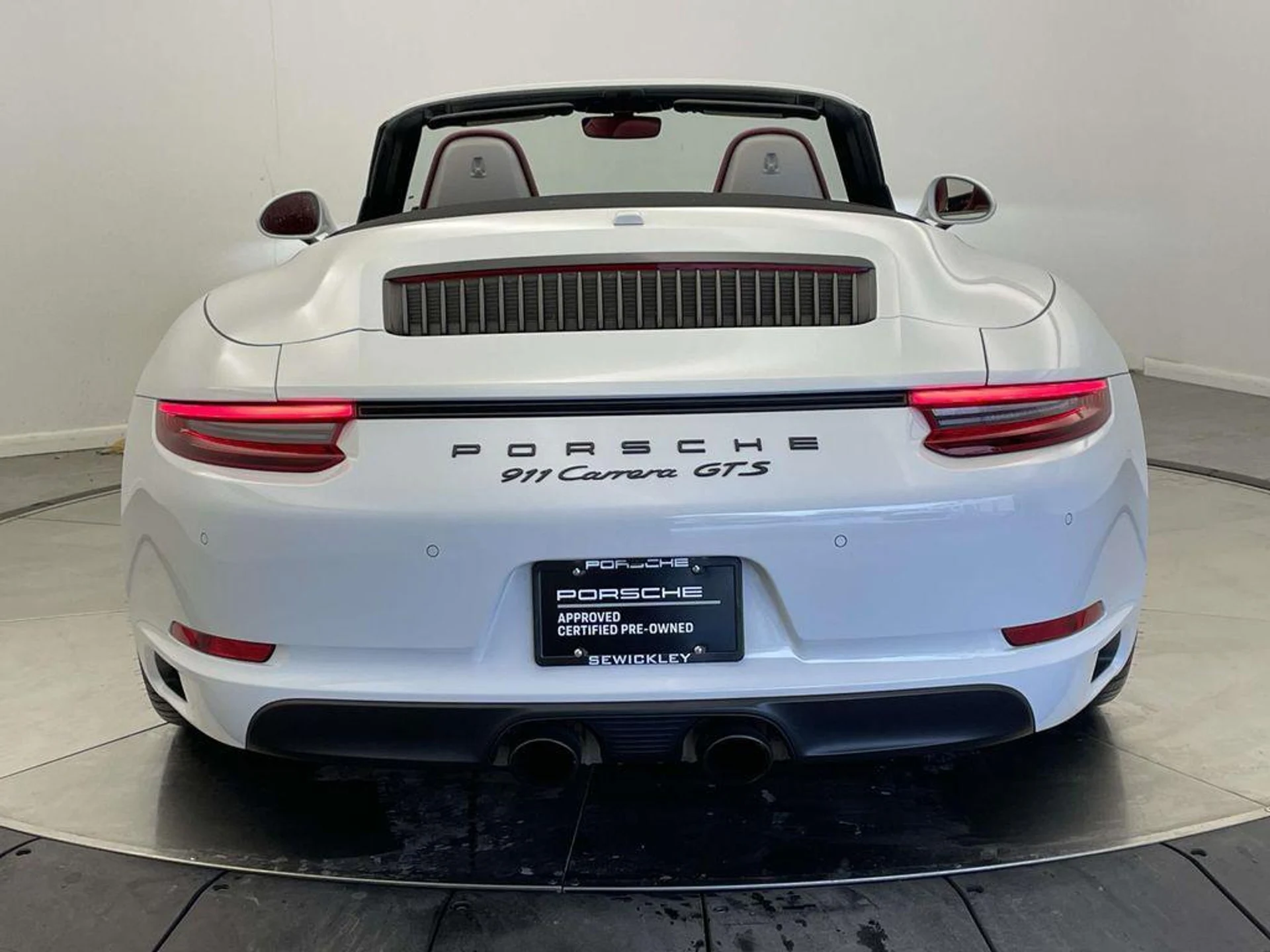 mph005_4094311633_0_OV_Scta_O_Fo_F5_A0v_K_Gb_DWL_4w0hpg_cbd00d6889