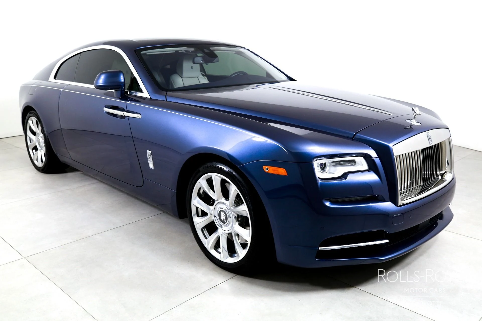 mph005_4099264269_Used_2019_Rolls_Royce_Wraith_1781189138_3e62f16ae5
