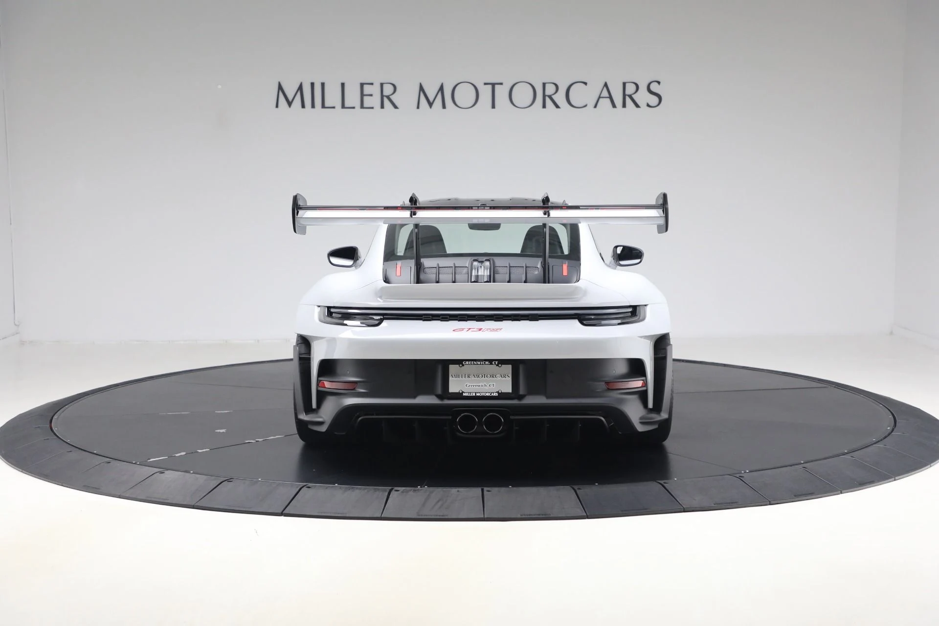 mph005_4099543776_Used_2025_Porsche_911_GT_3_RS_1789411485_1057a68a9d