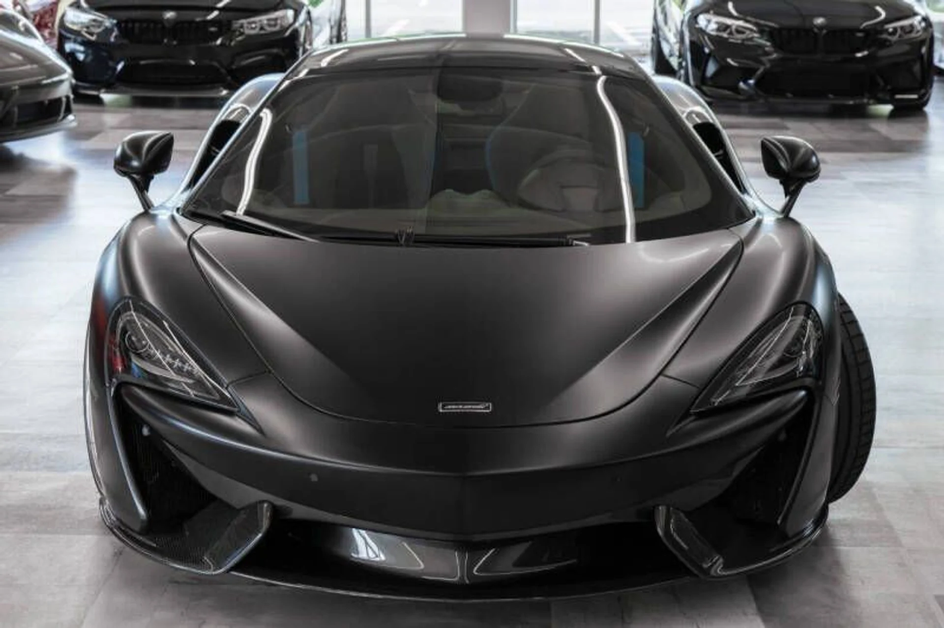 mph005_4102340091_2017_mclaren_570gt_base_2dr_coupe_8614b91555