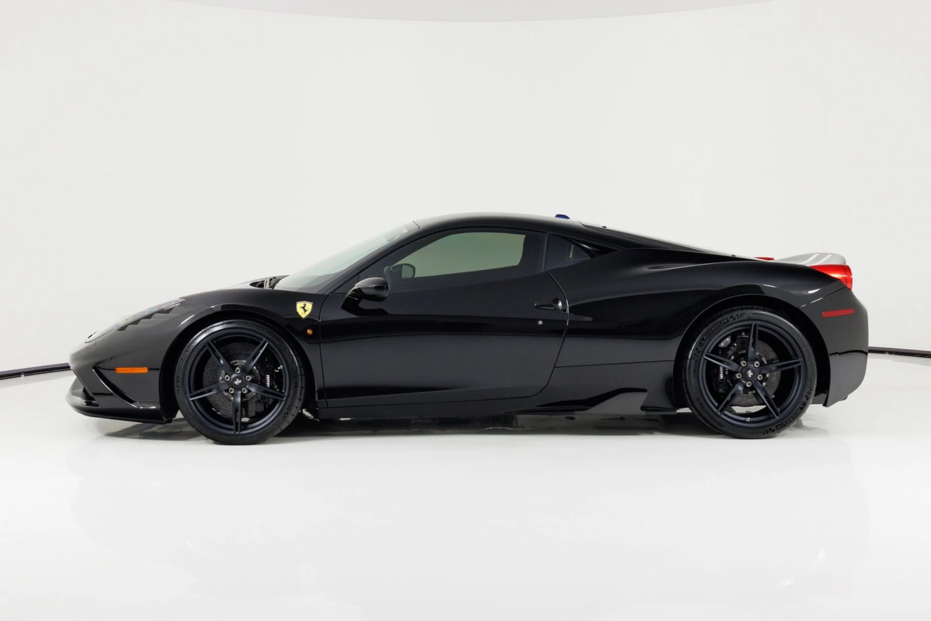 mph005_4104667658_Used_2015_Ferrari_458_Italia_Speciale_1788906936_7940128816